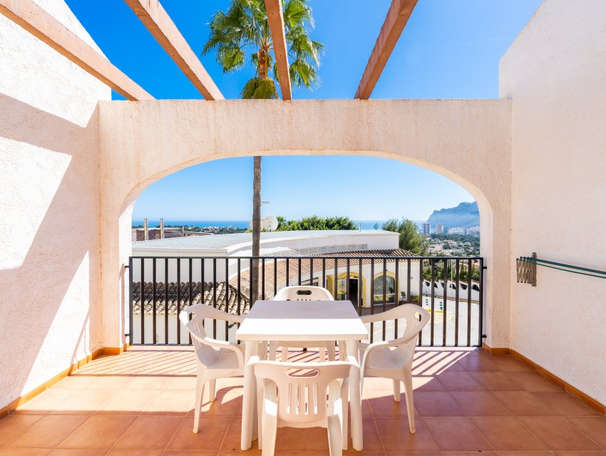 Neue Gebäude - low-bungalow -
Calpe
