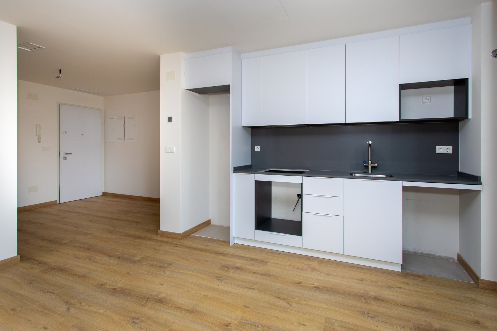Neue Gebäude - low-bungalow -
La Canalosa