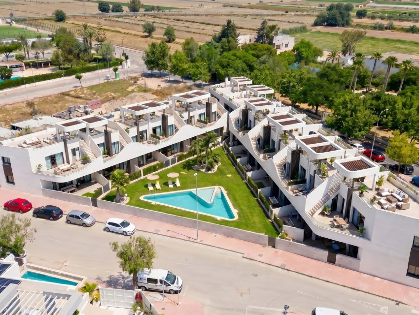 Neue Gebäude - low-bungalow -
San Fulgencio