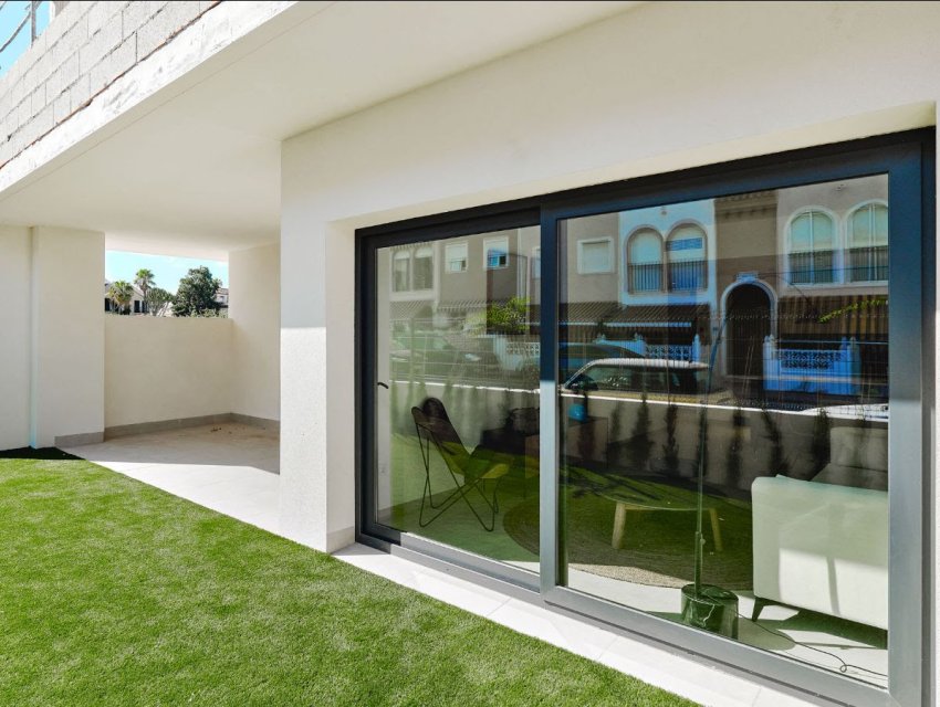 Neue Gebäude - low-bungalow -
Torrevieja