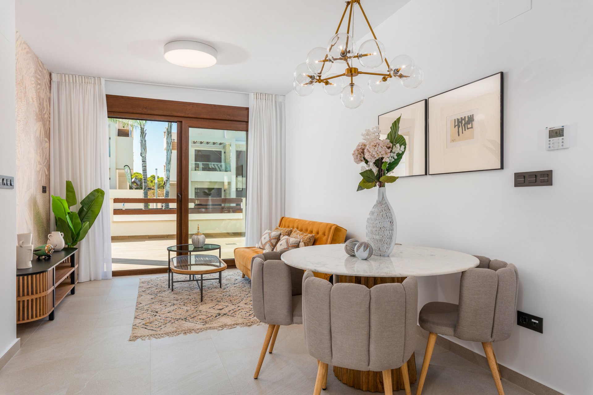 Neue Gebäude - low-bungalow -
Torrevieja