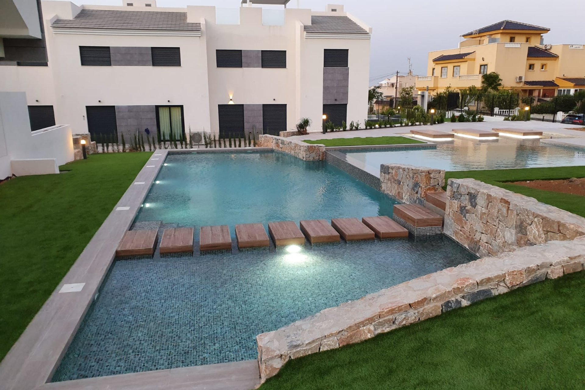 Neue Gebäude - low-bungalow -
Torrevieja