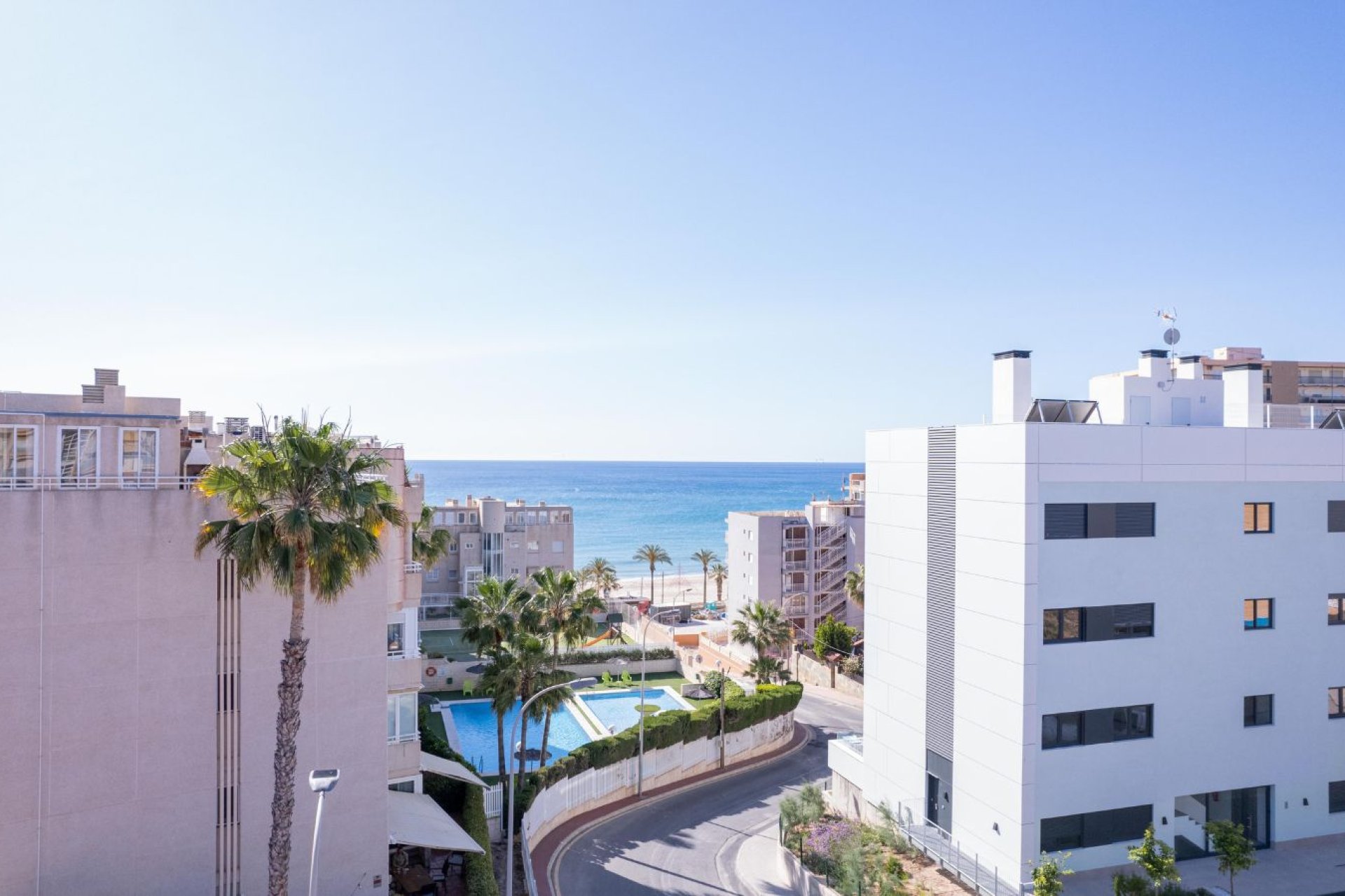 Neue Gebäude - Penthouse -
El Campello