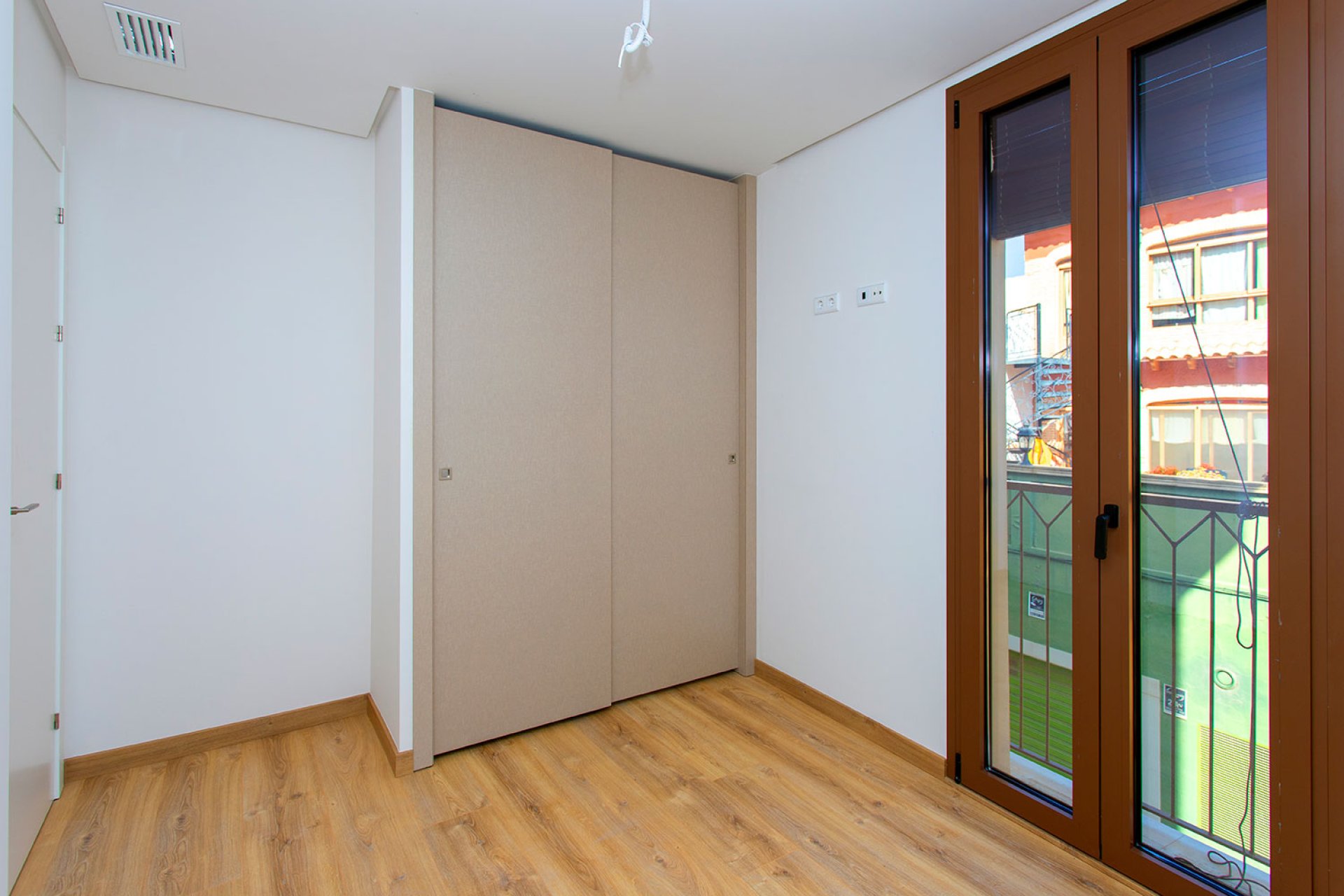Neue Gebäude - Penthouse -
Hondón de las Nieves
