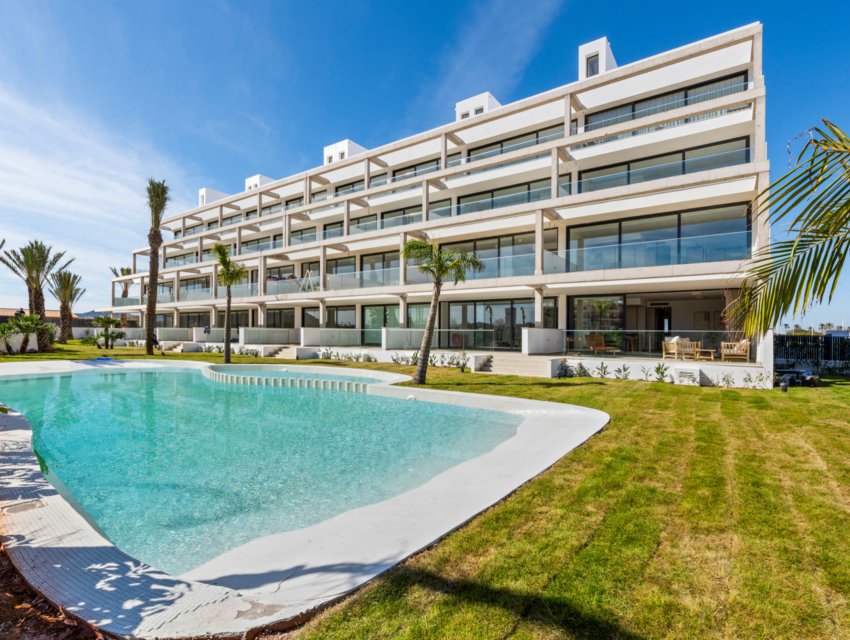 Neue Gebäude - Penthouse -
Islas Menores