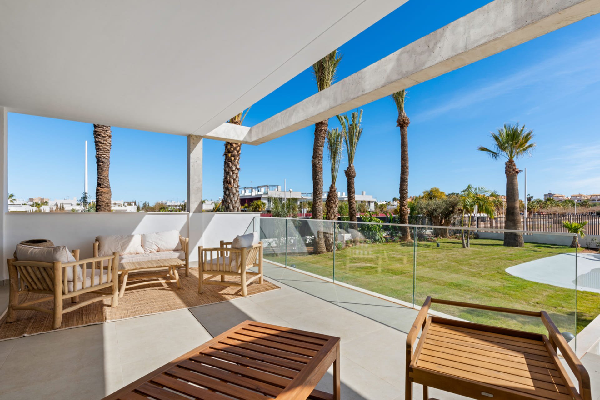 Neue Gebäude - Penthouse -
Islas Menores