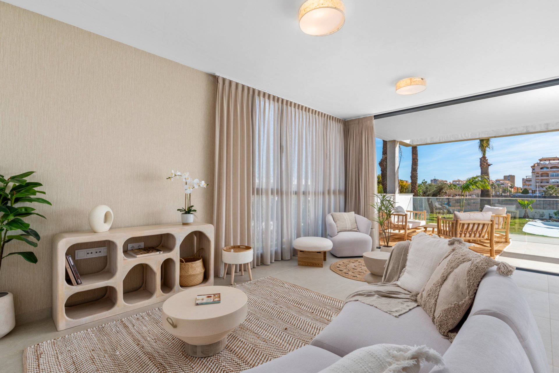 Neue Gebäude - Penthouse -
Islas Menores