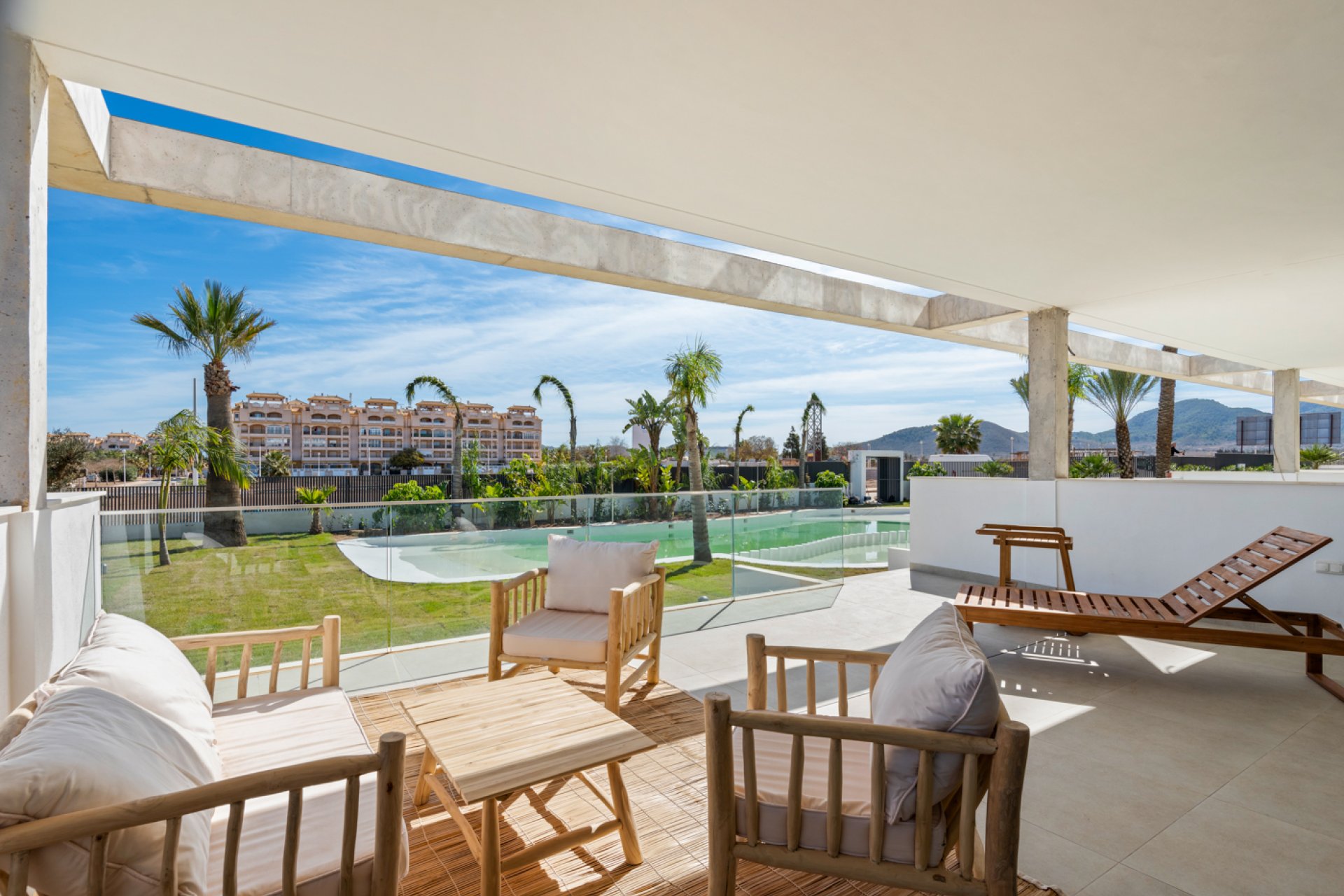 Neue Gebäude - Penthouse -
Islas Menores