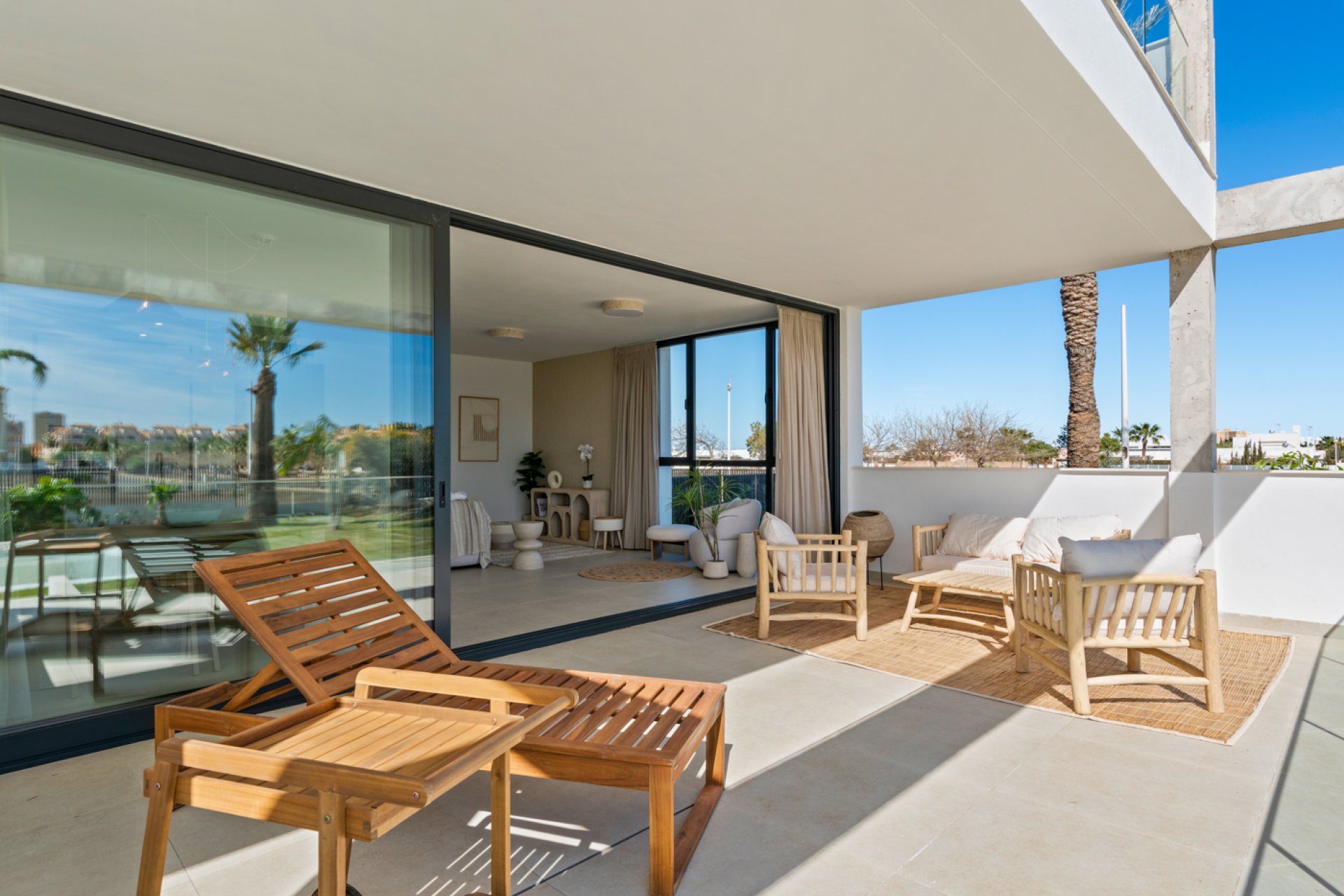 Neue Gebäude - Penthouse -
Islas Menores