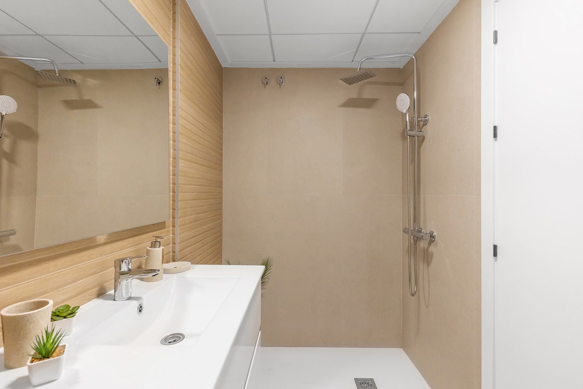 Neue Gebäude - semi-detached -
Rafal