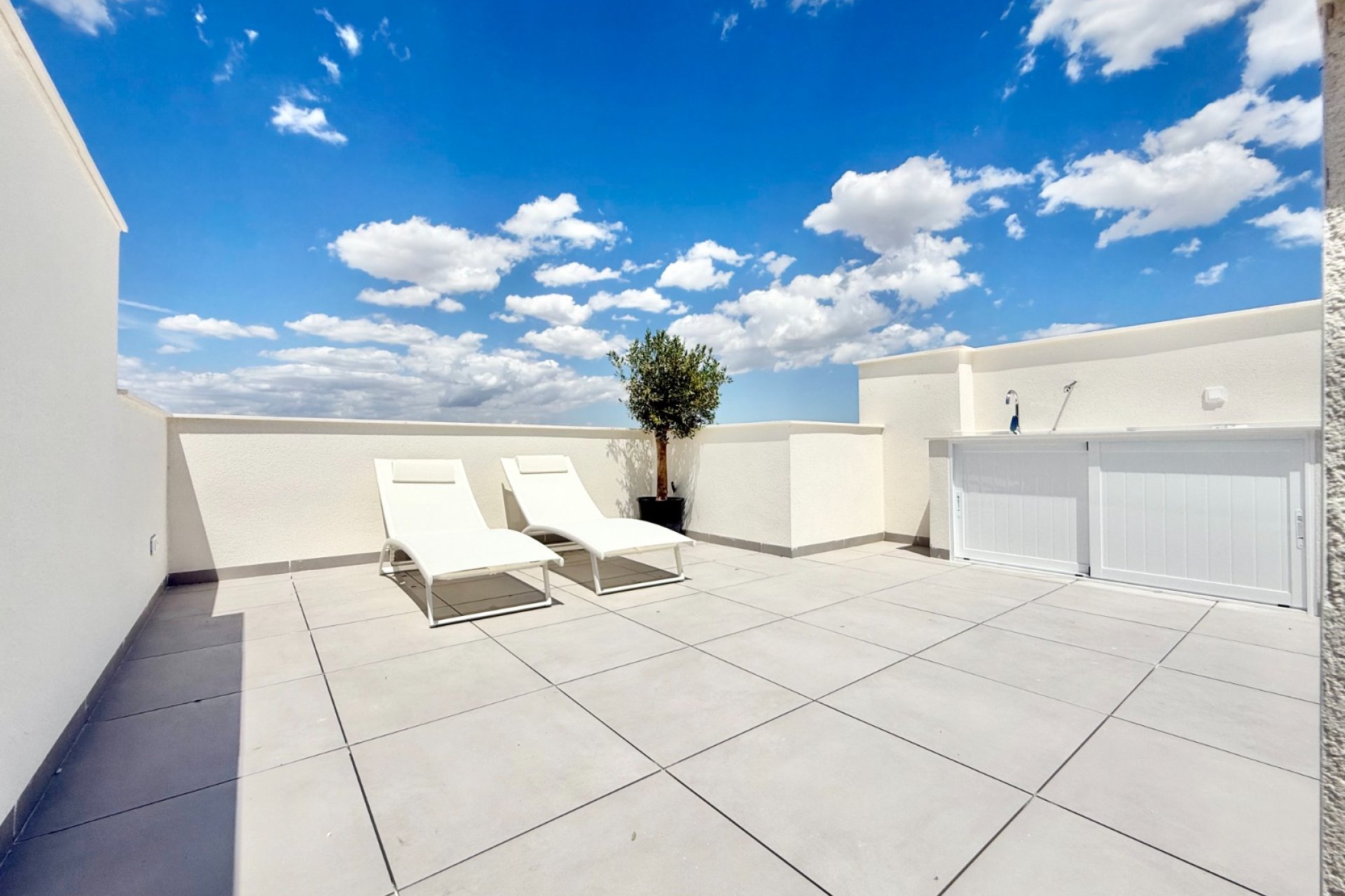 Neue Gebäude - terraced -
Cox