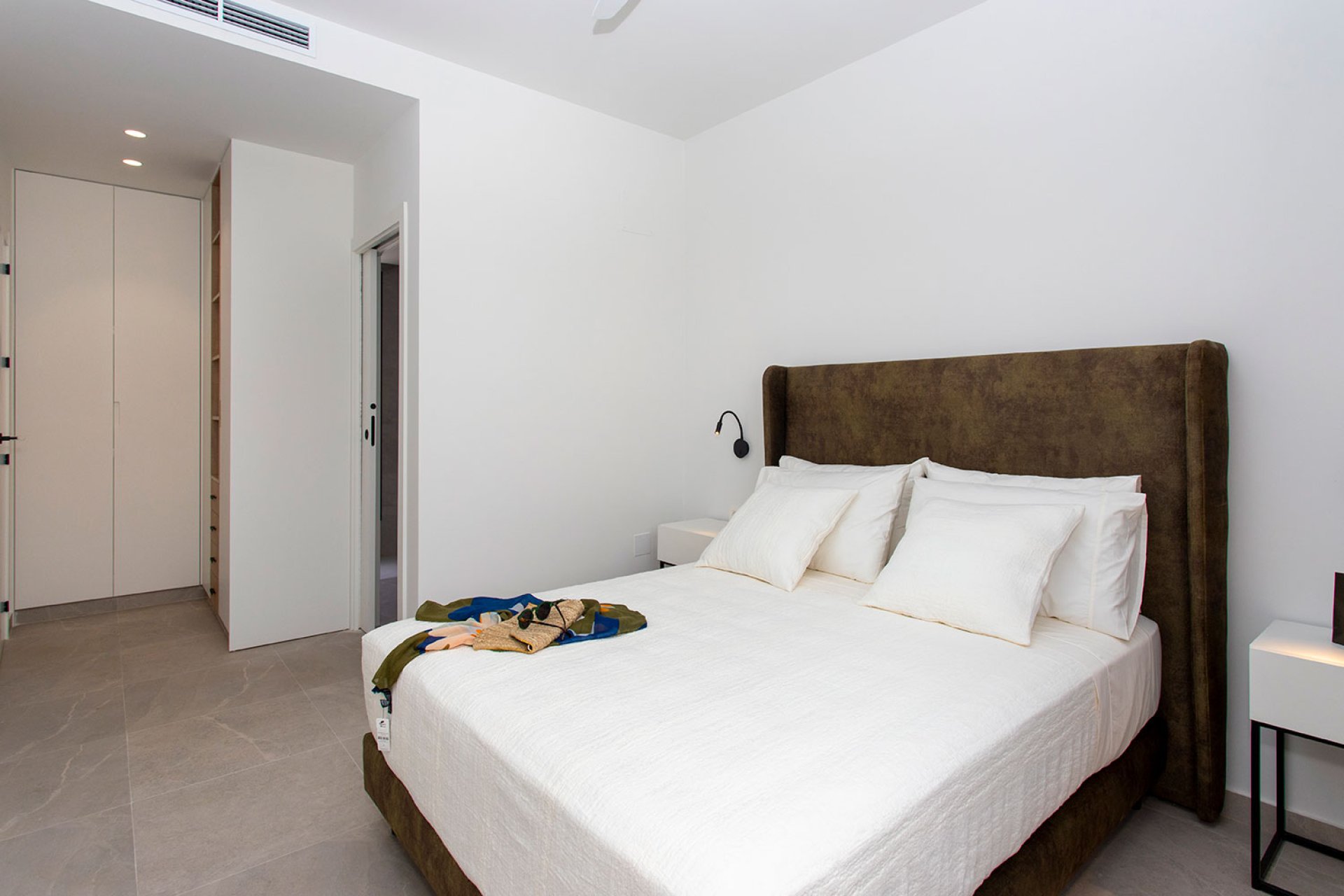 Neue Gebäude - terraced -
Sucina