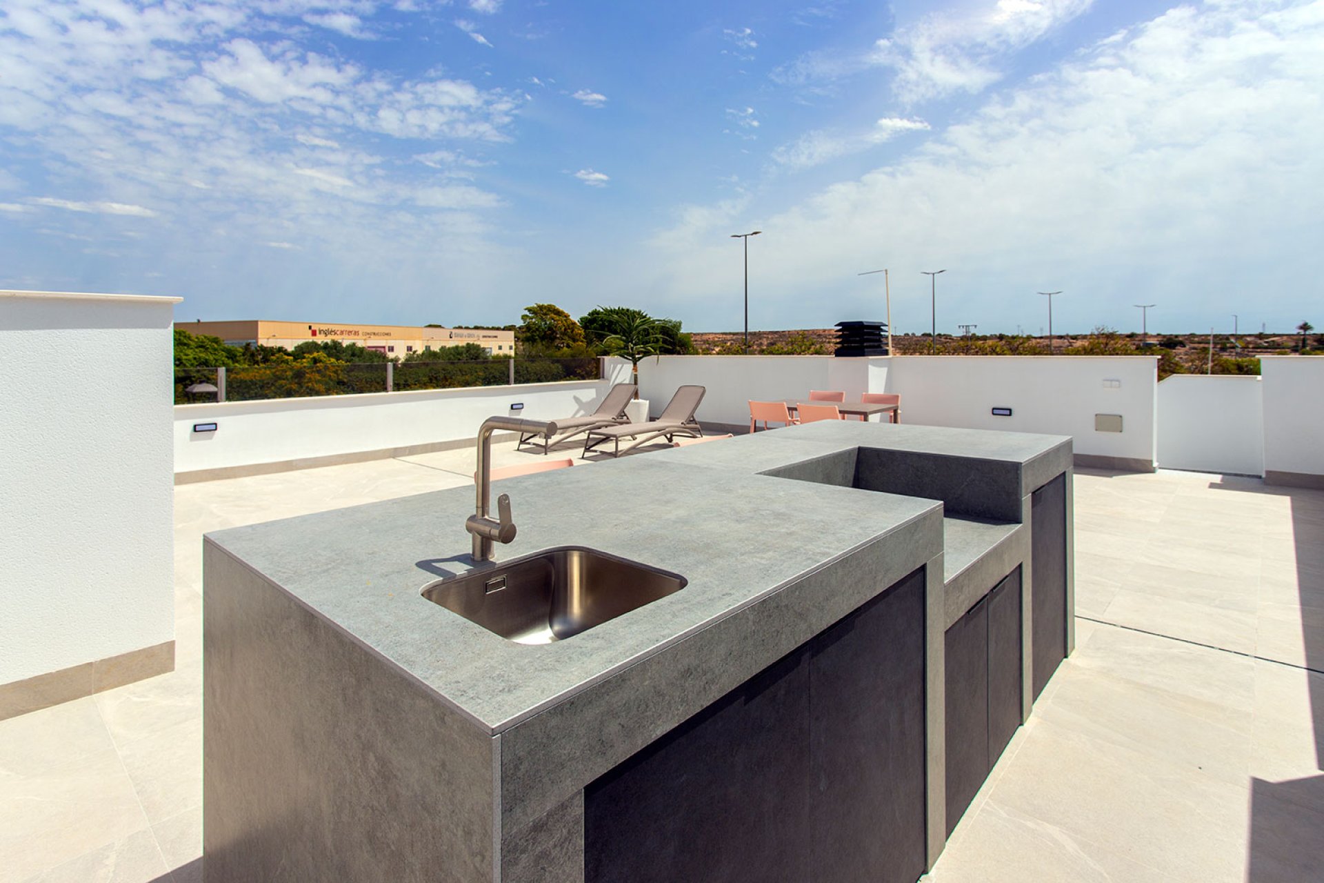 Neue Gebäude - terraced -
Sucina