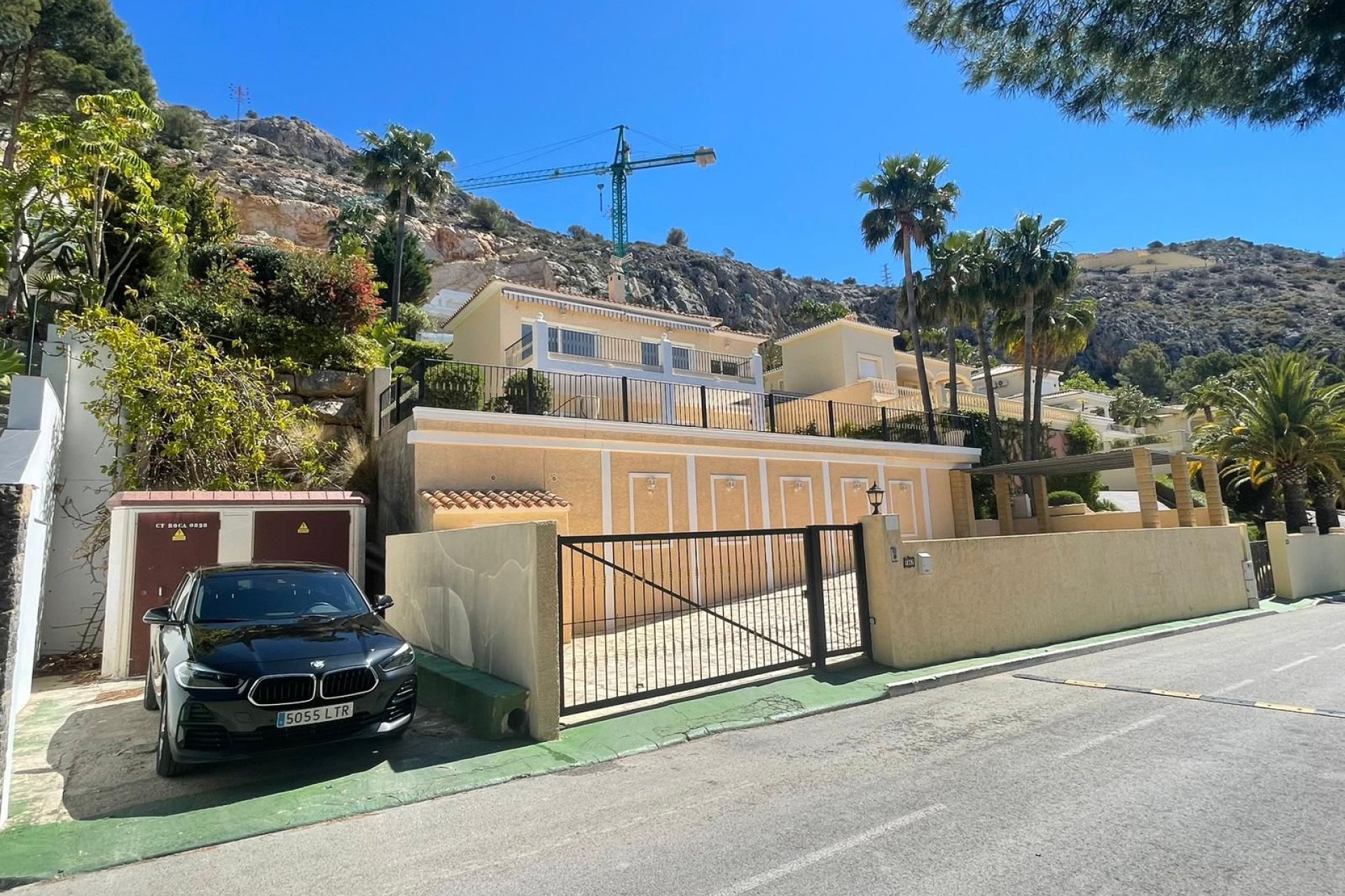 Neue Gebäude - Villa -
Altea