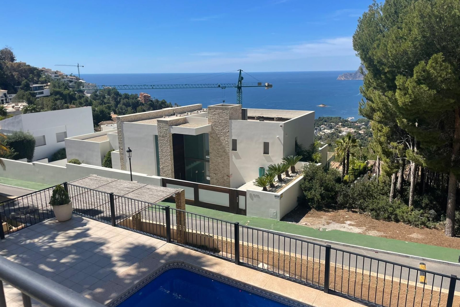 Neue Gebäude - Villa -
Altea