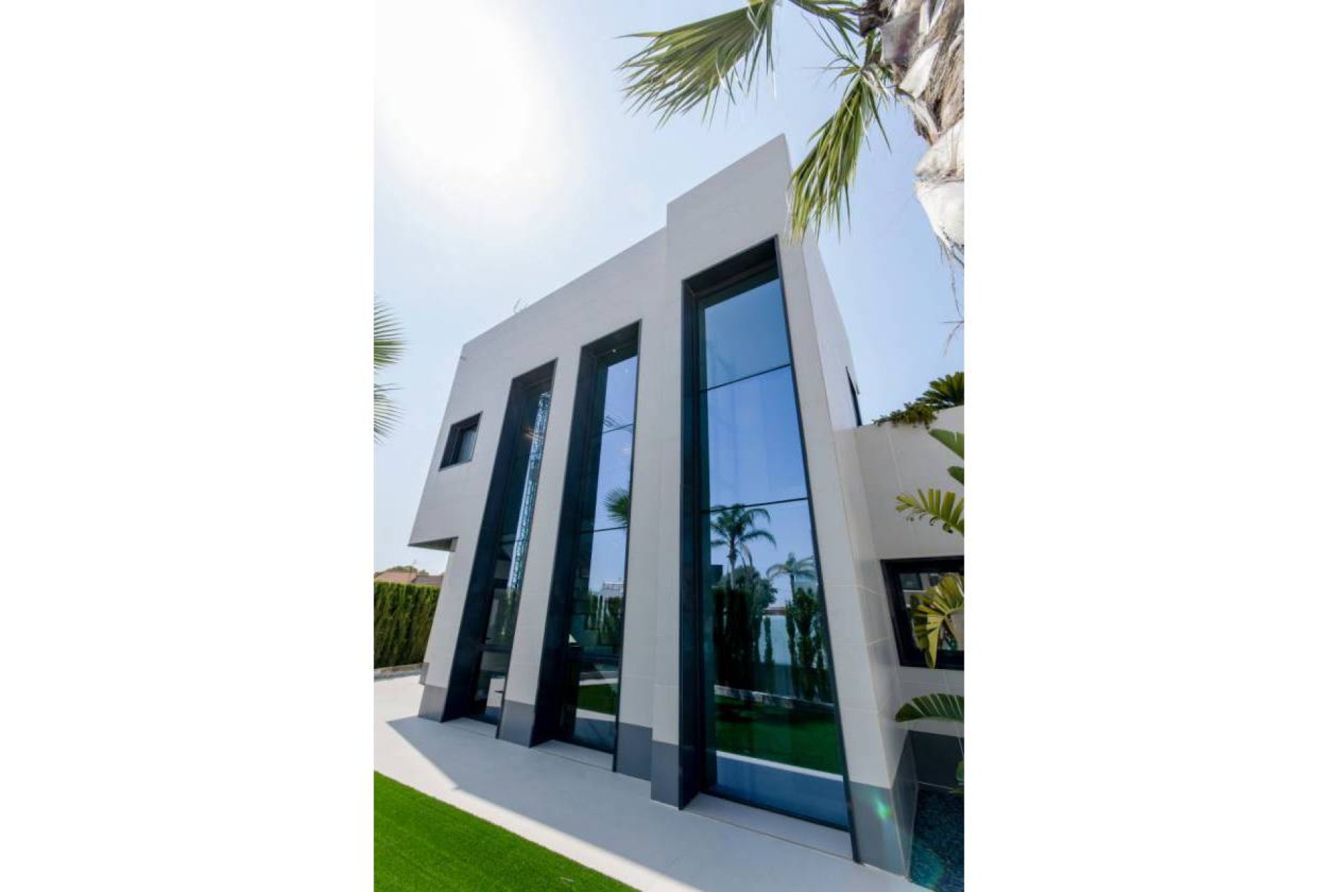 Neue Gebäude - Villa -
Dehesa de Campoamor
