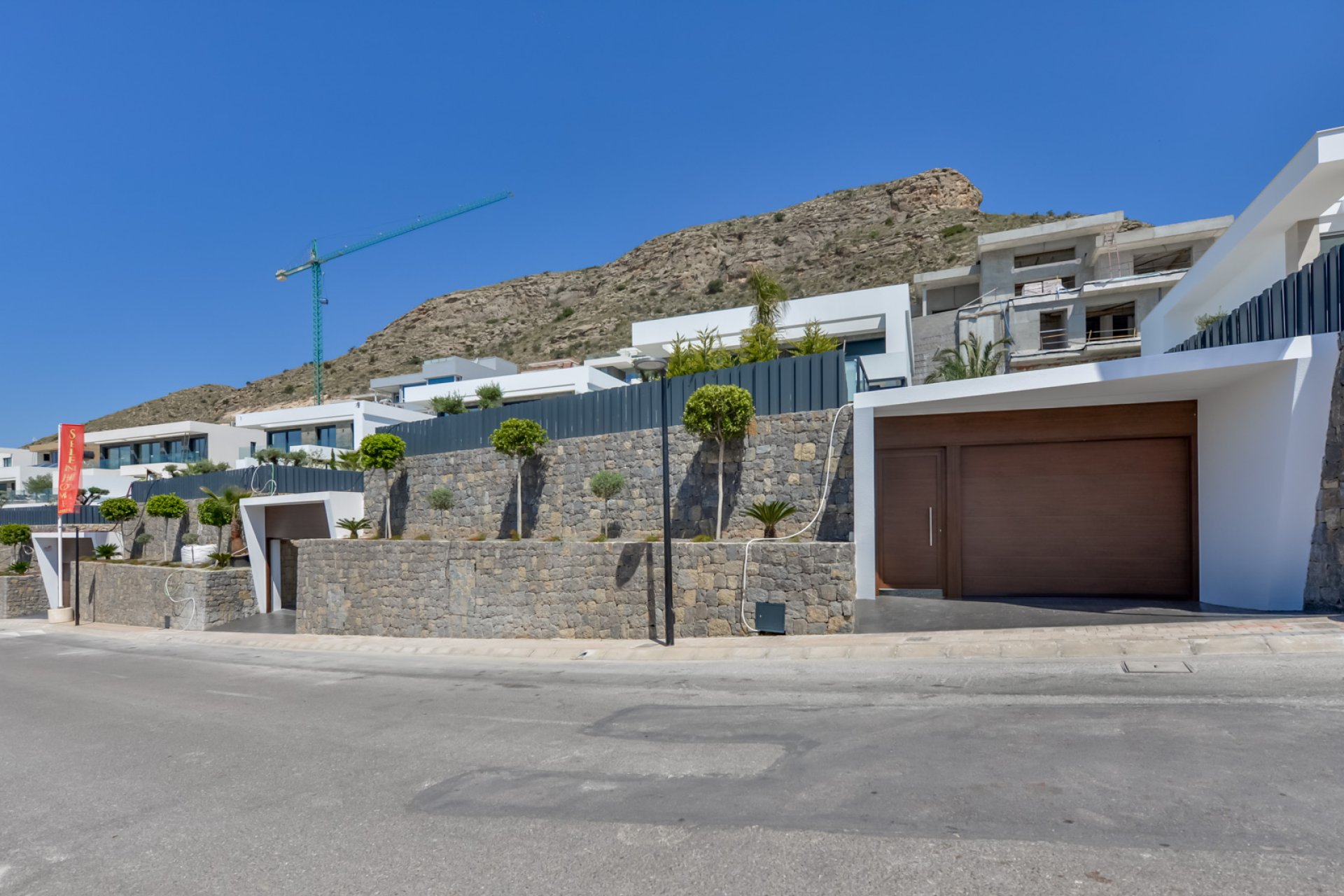 Neue Gebäude - Villa -
Finestrat