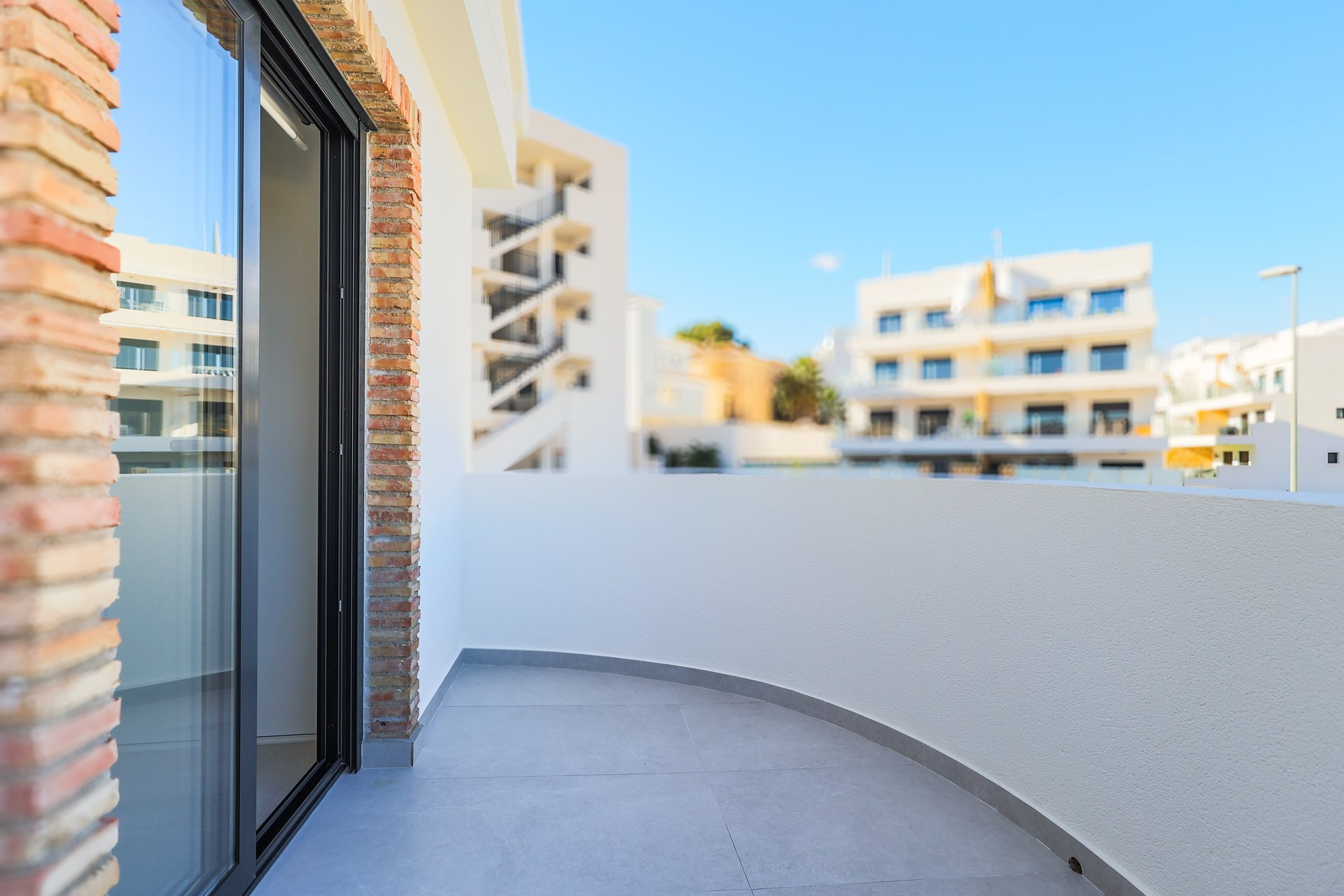 Neue Gebäude - Villa -
Orihuela Costa