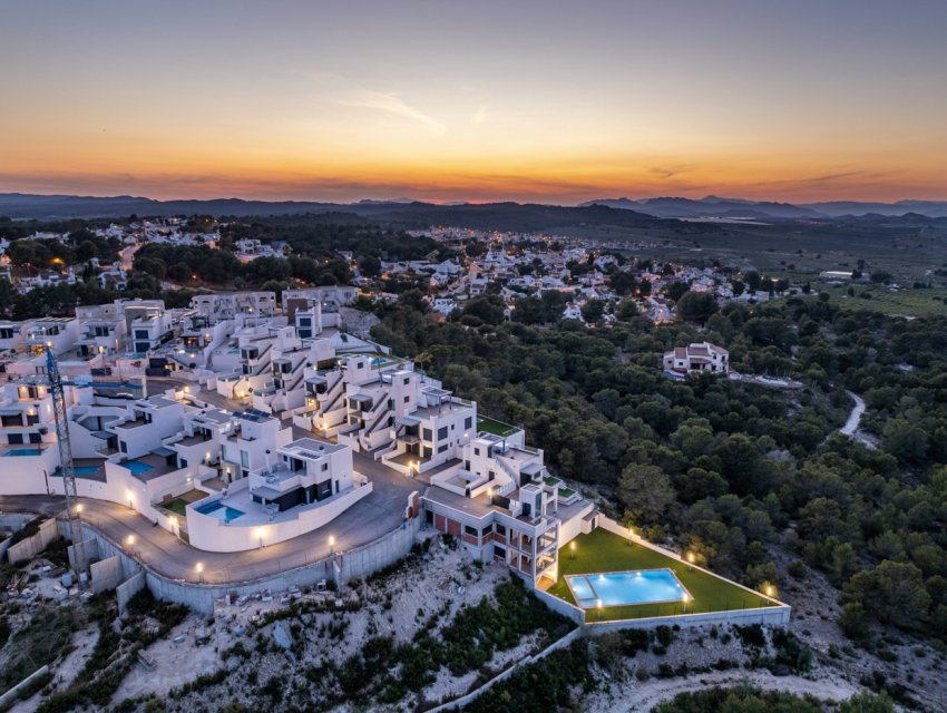 Neue Gebäude - Villa -
San Miguel de Salinas