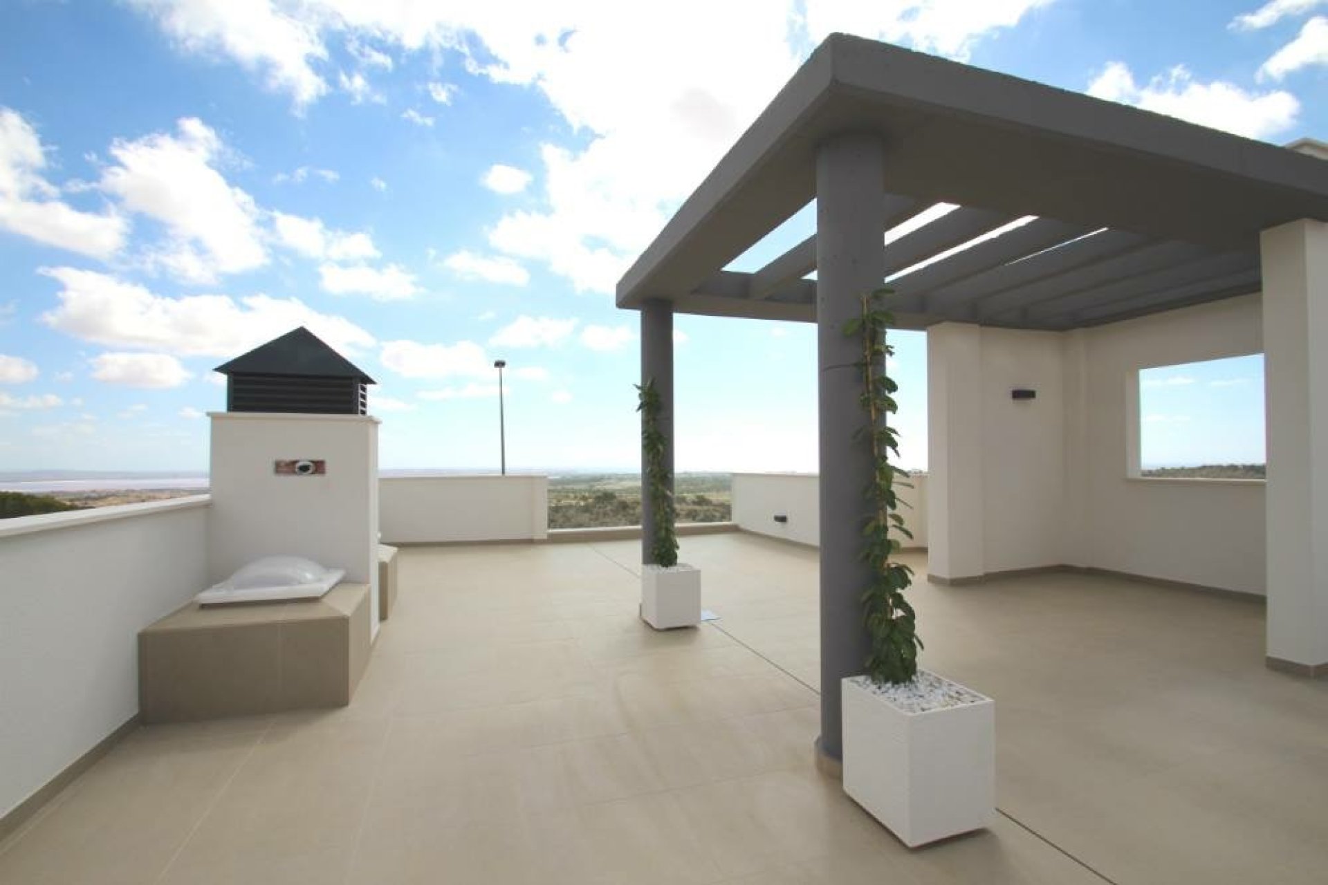 Neue Gebäude - Villa -
San Miguel de Salinas