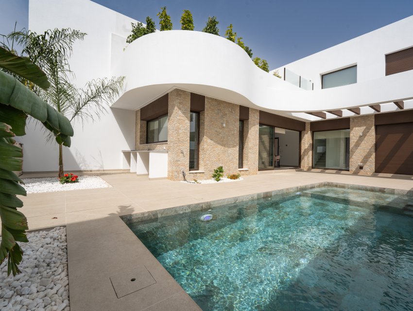 New Build - detached -
Heredades