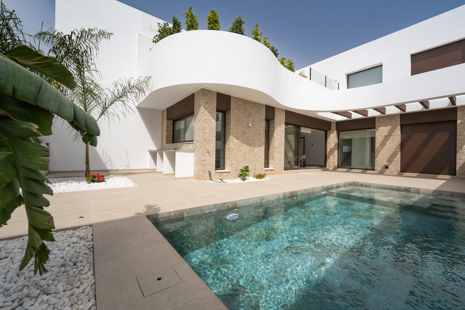 New Build - detached -
Heredades