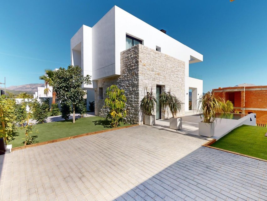 New Build - detached -
Polop