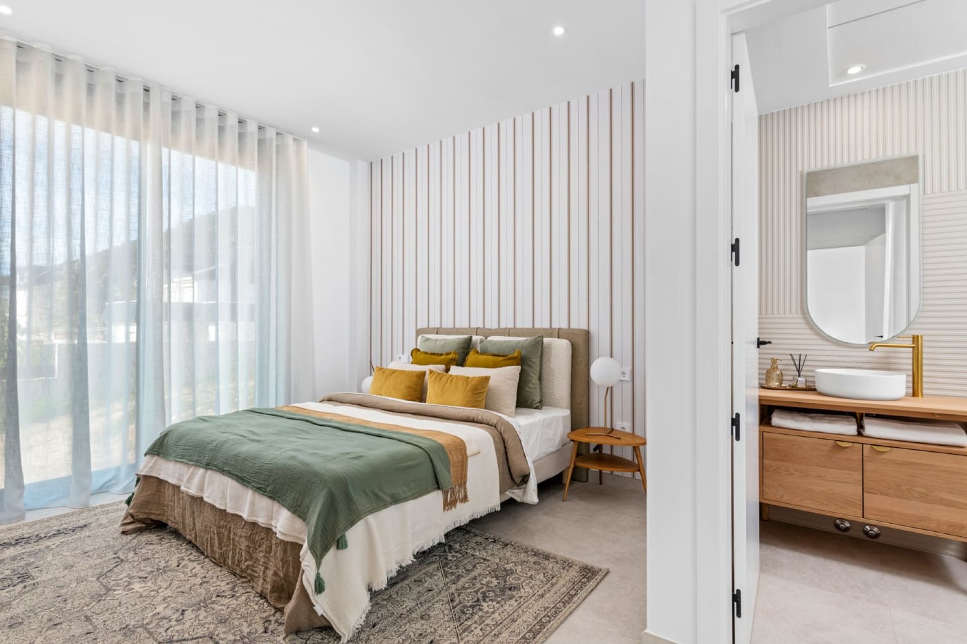 New Build - detached -
Polop