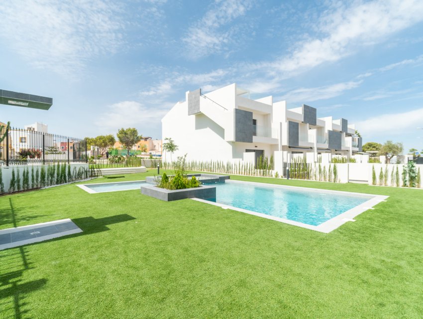 New Build - low-bungalow -
Torrevieja