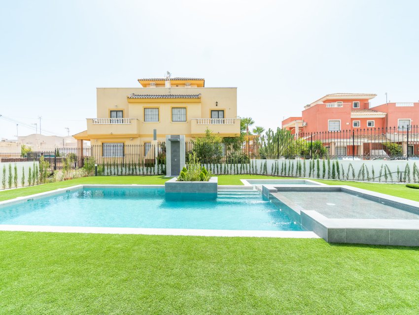 New Build - low-bungalow -
Torrevieja