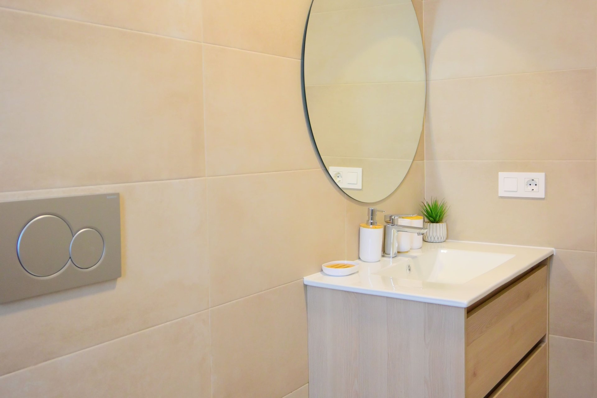 New Build - semi-detached -
Dolores