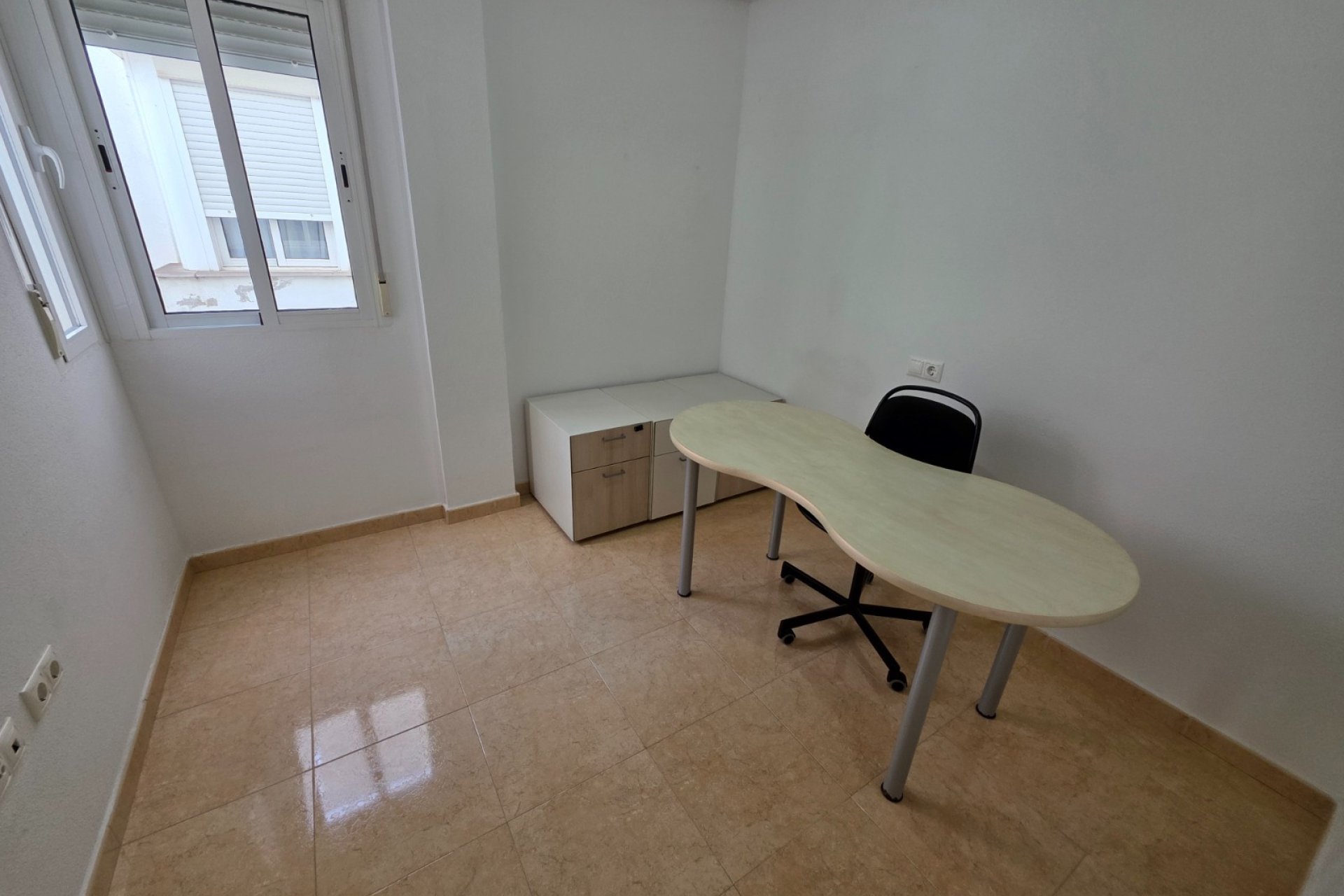Resale - apartment -
Almoradí - Center