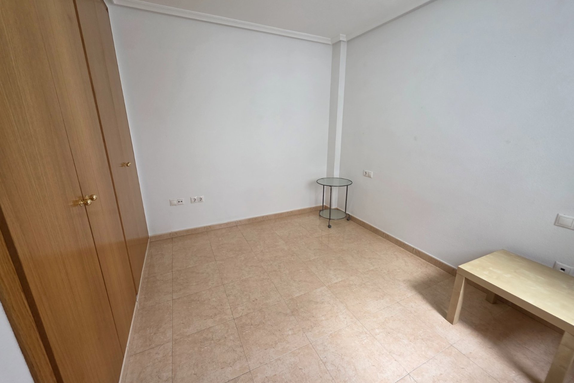 Resale - apartment -
Almoradí - Center