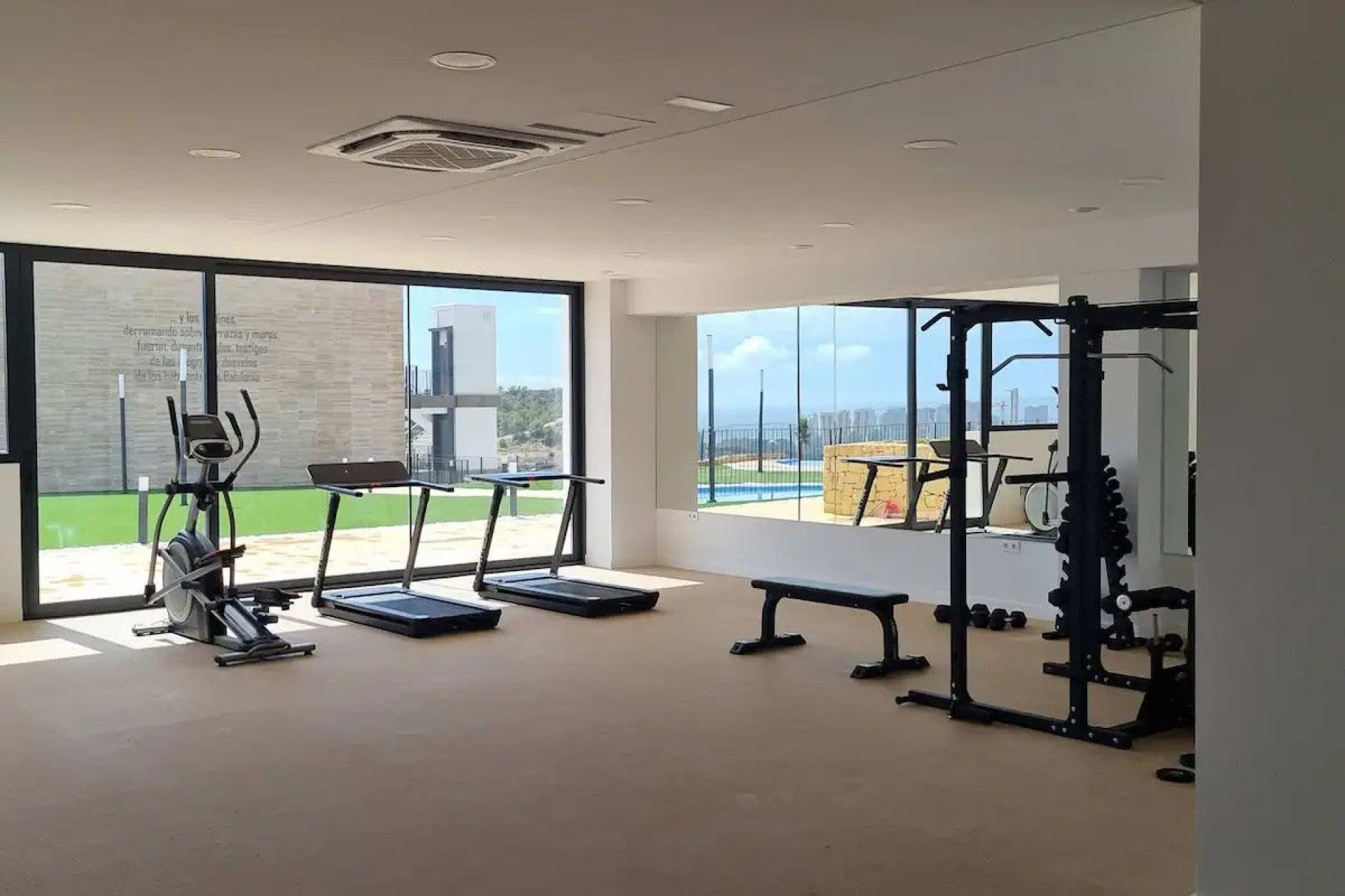 Resale - apartment -
Finestrat