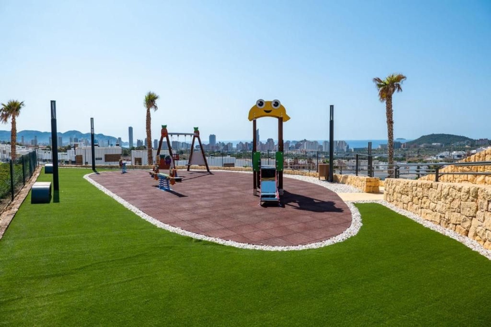 Resale - apartment -
Finestrat