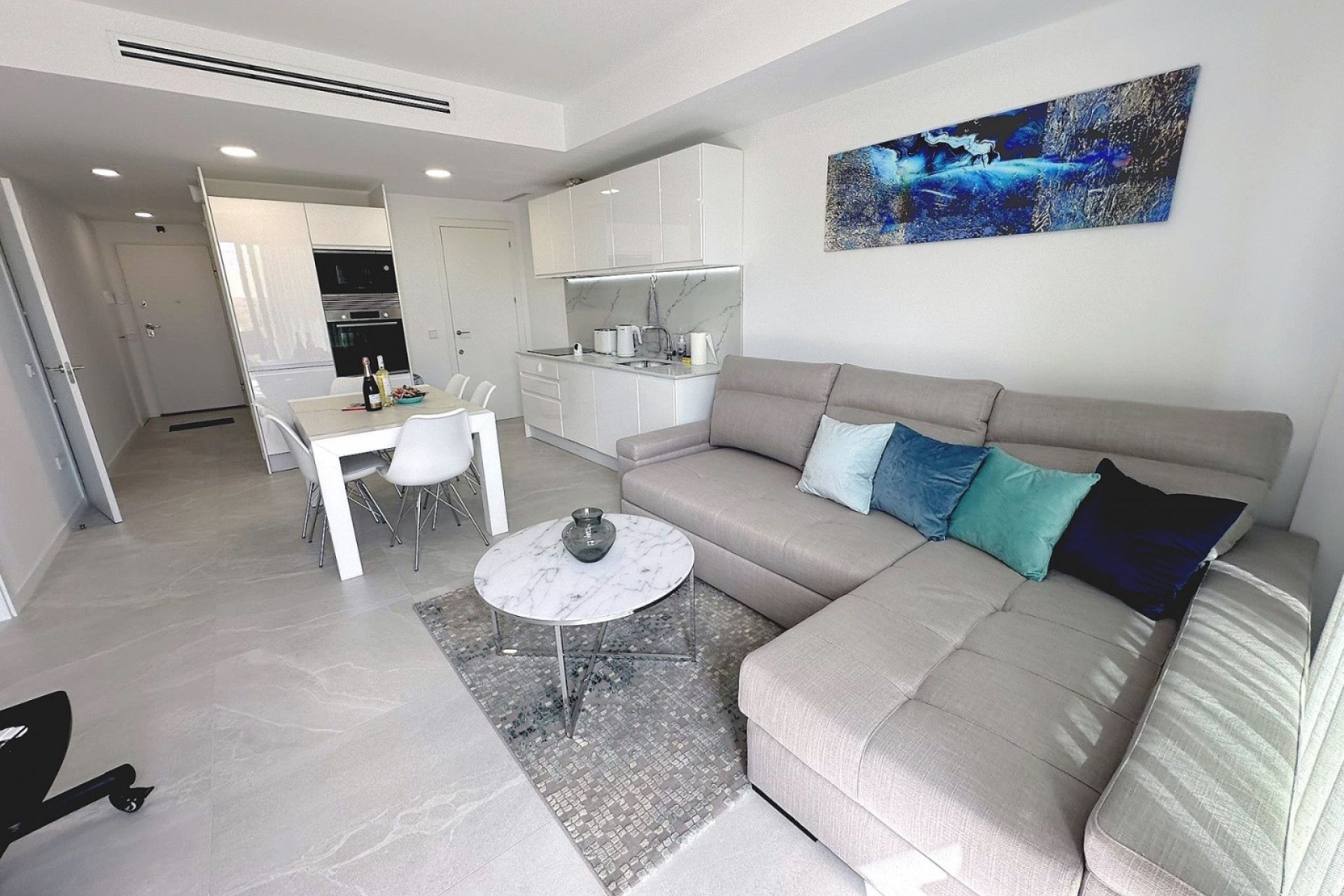 Resale - apartment -
Finestrat