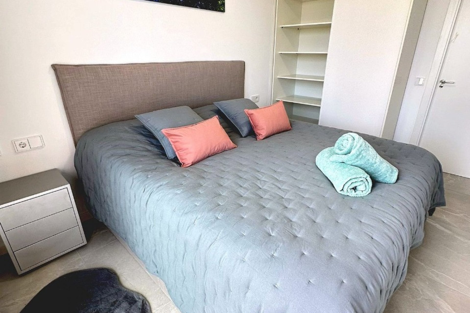 Resale - apartment -
Finestrat