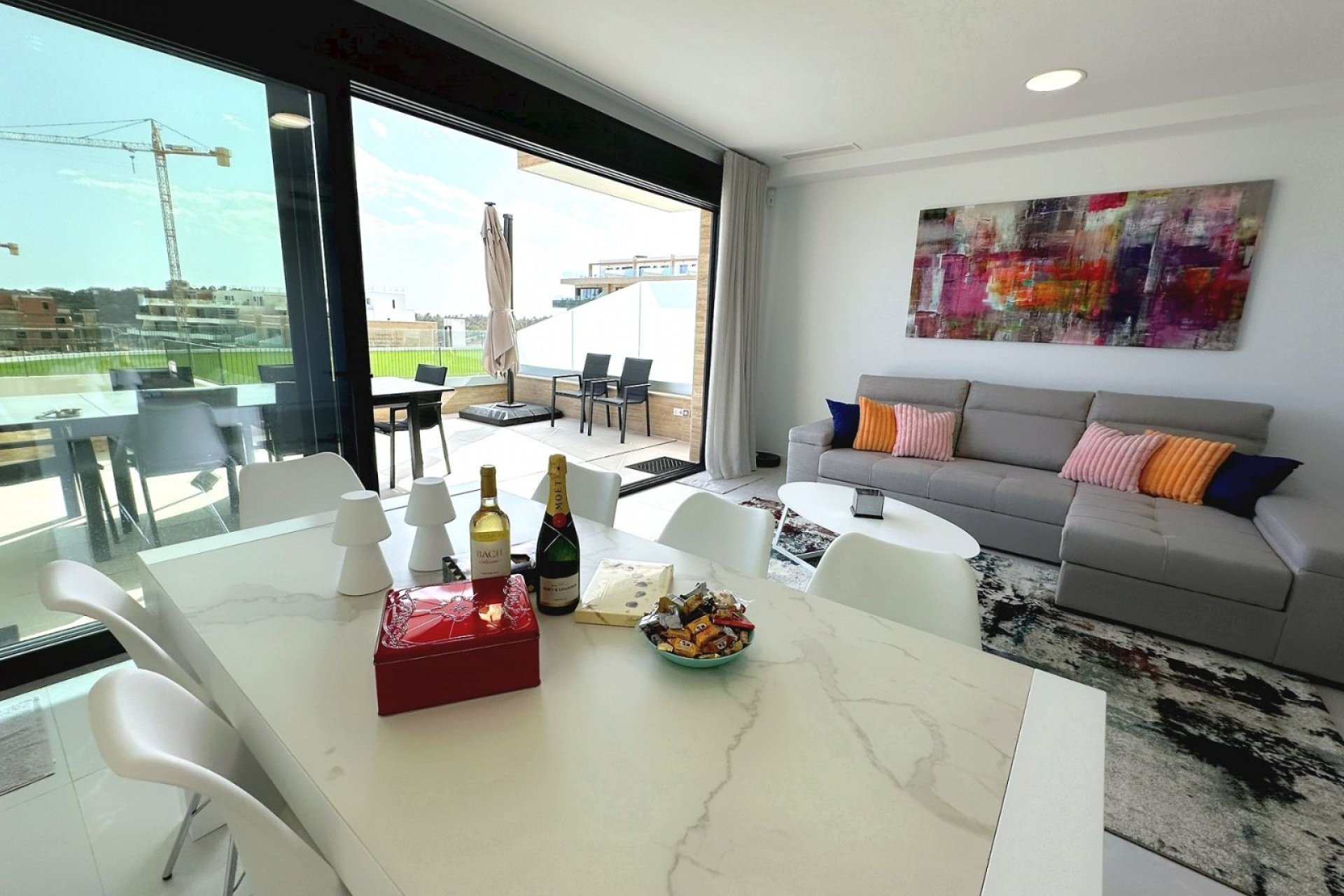 Resale - apartment -
Finestrat