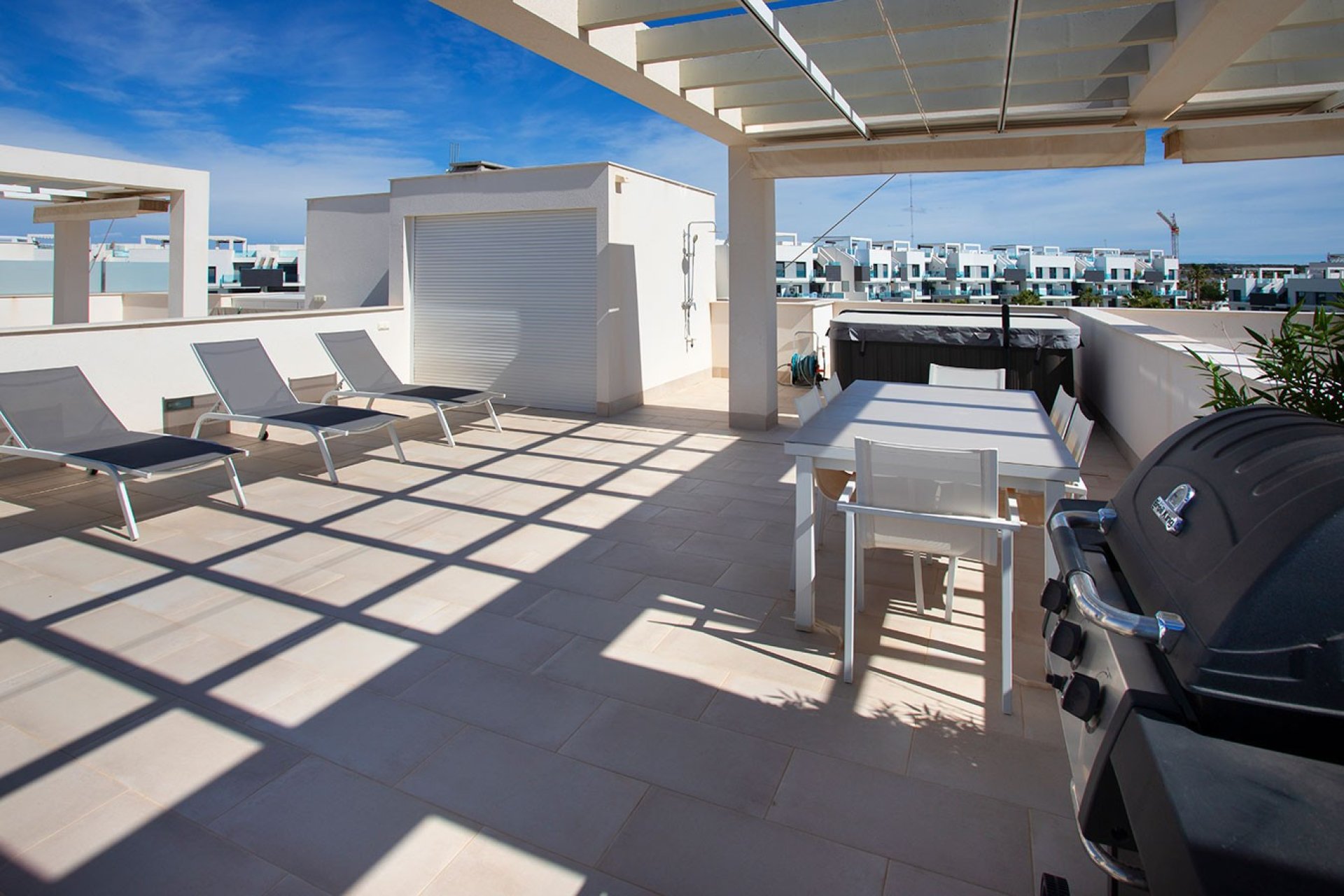 Resale - apartment -
Guardamar del Segura - El Raso