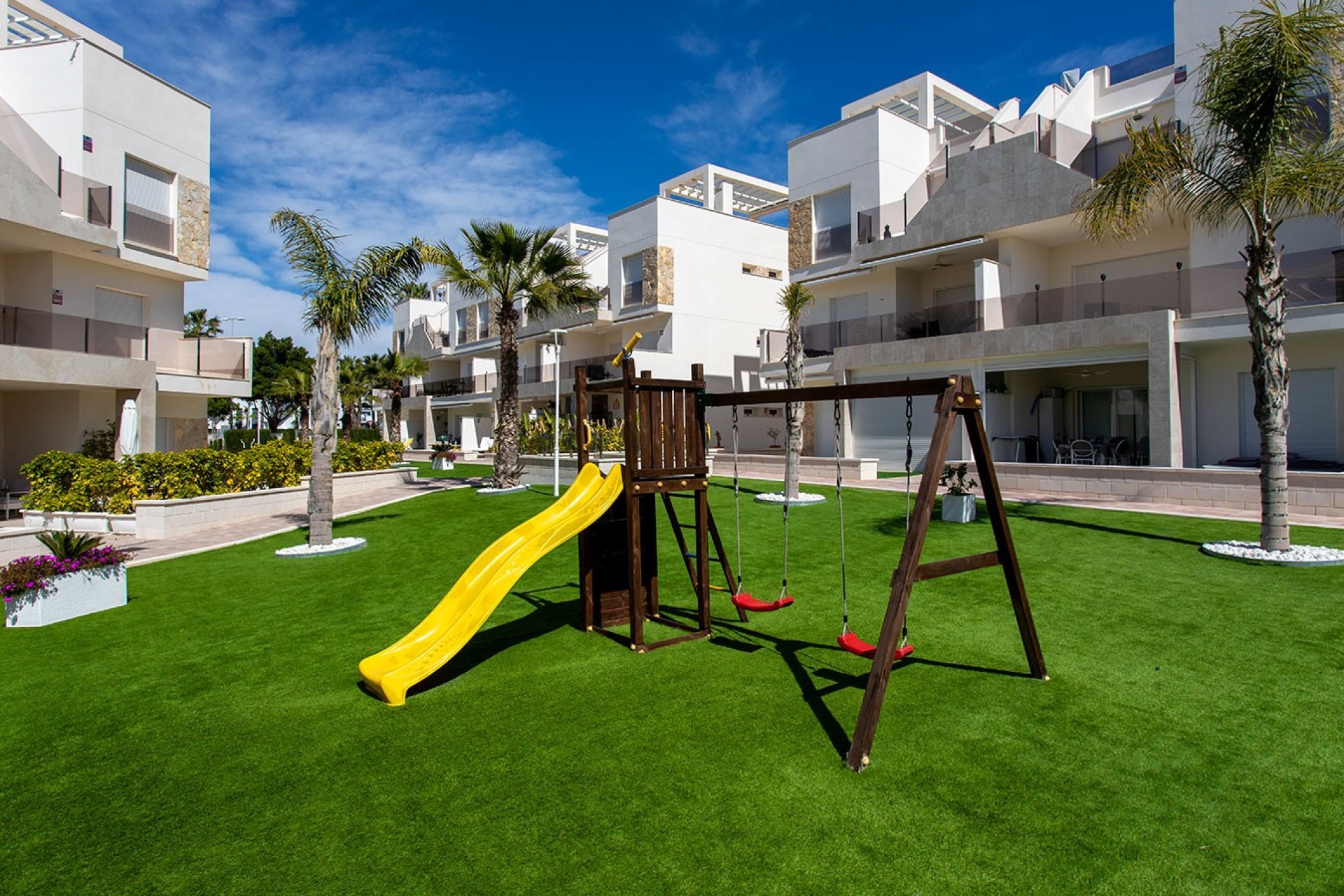 Resale - apartment -
Guardamar del Segura - El Raso