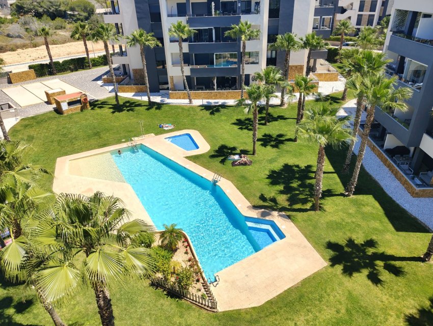 Resale - apartment -
Los Altos - Torrevieja