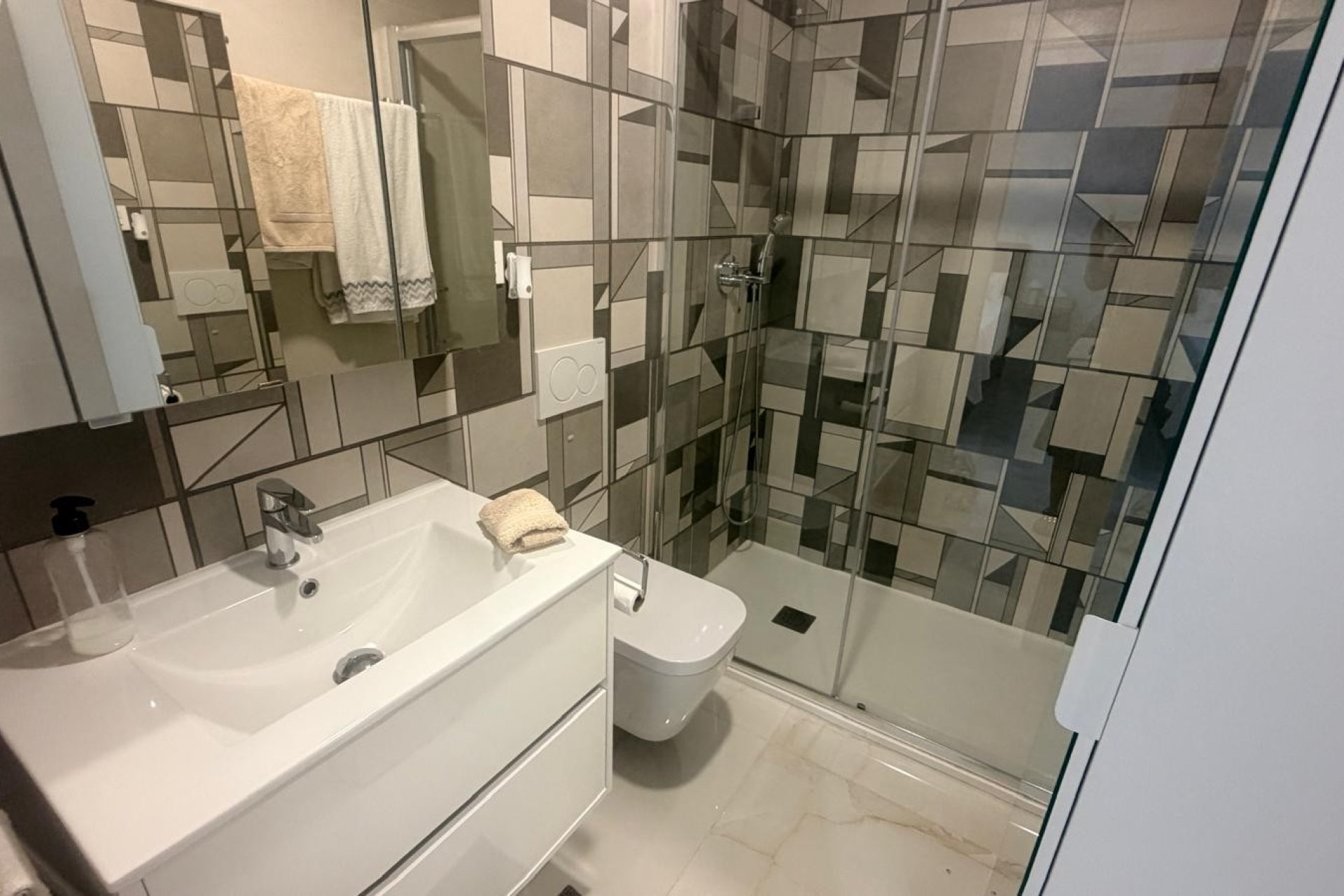 Resale - apartment -
Los Altos - Torrevieja