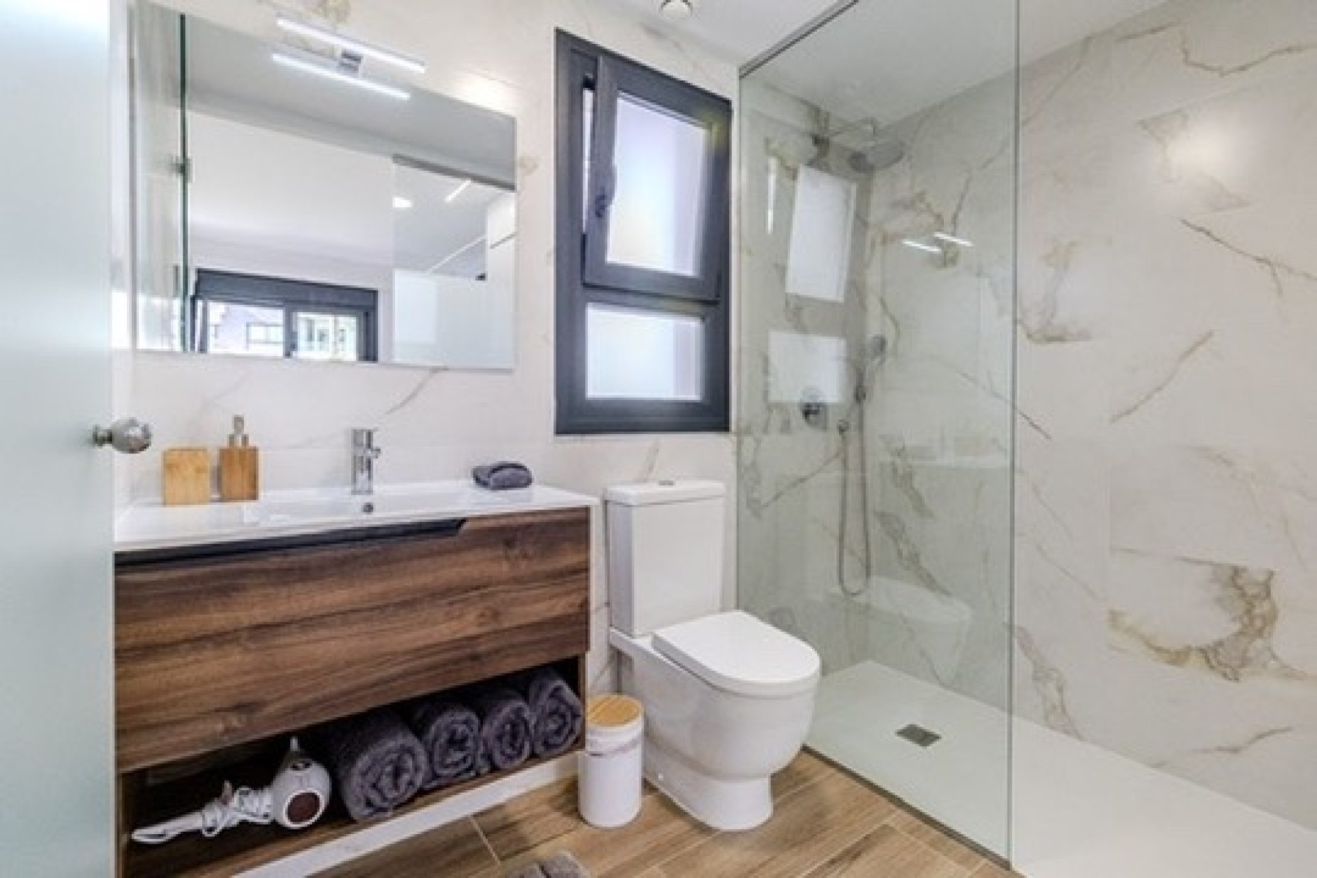 Resale - apartment -
Orihuela Costa - Las Filipinas
