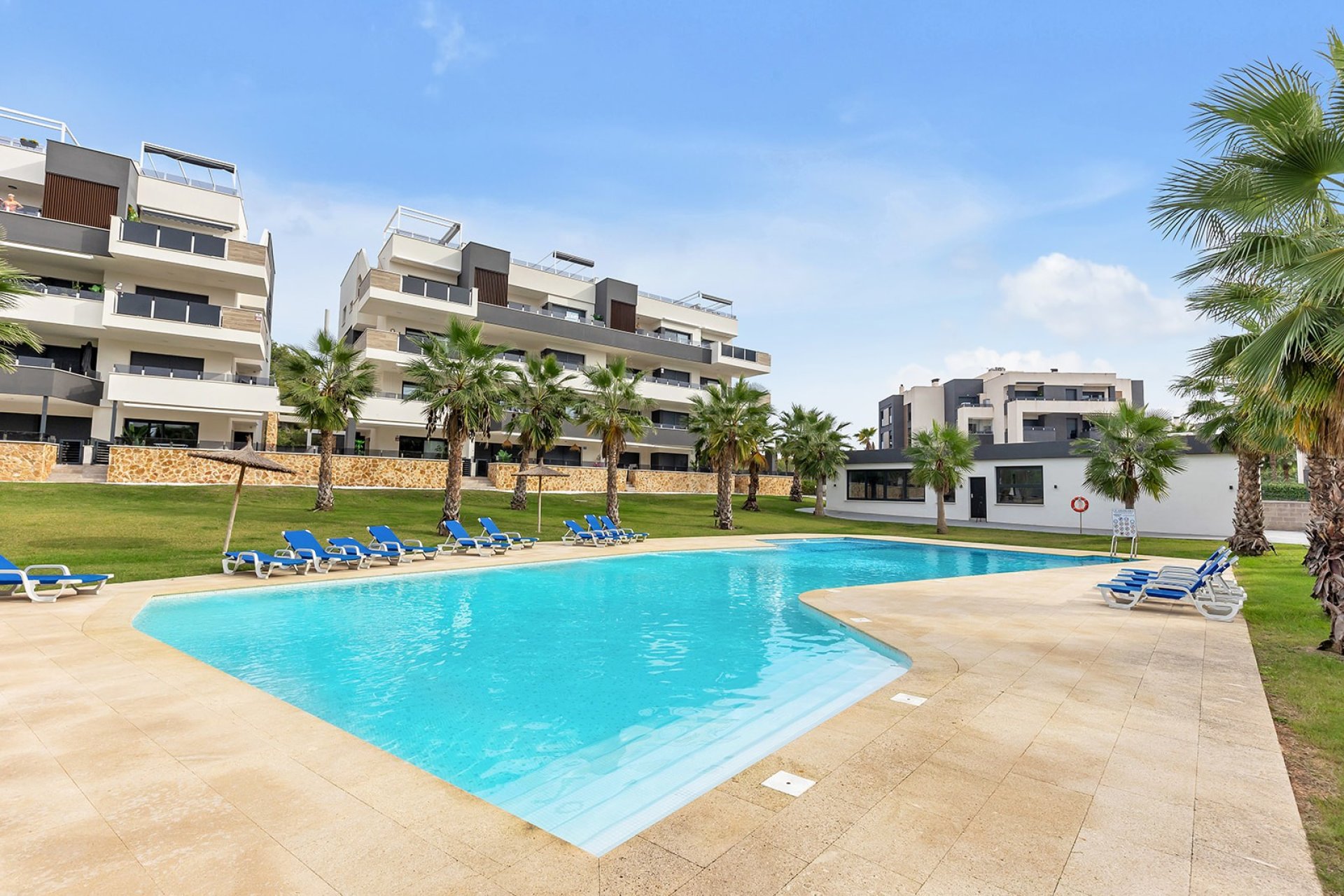 Resale - apartment -
Orihuela Costa - Orihuela