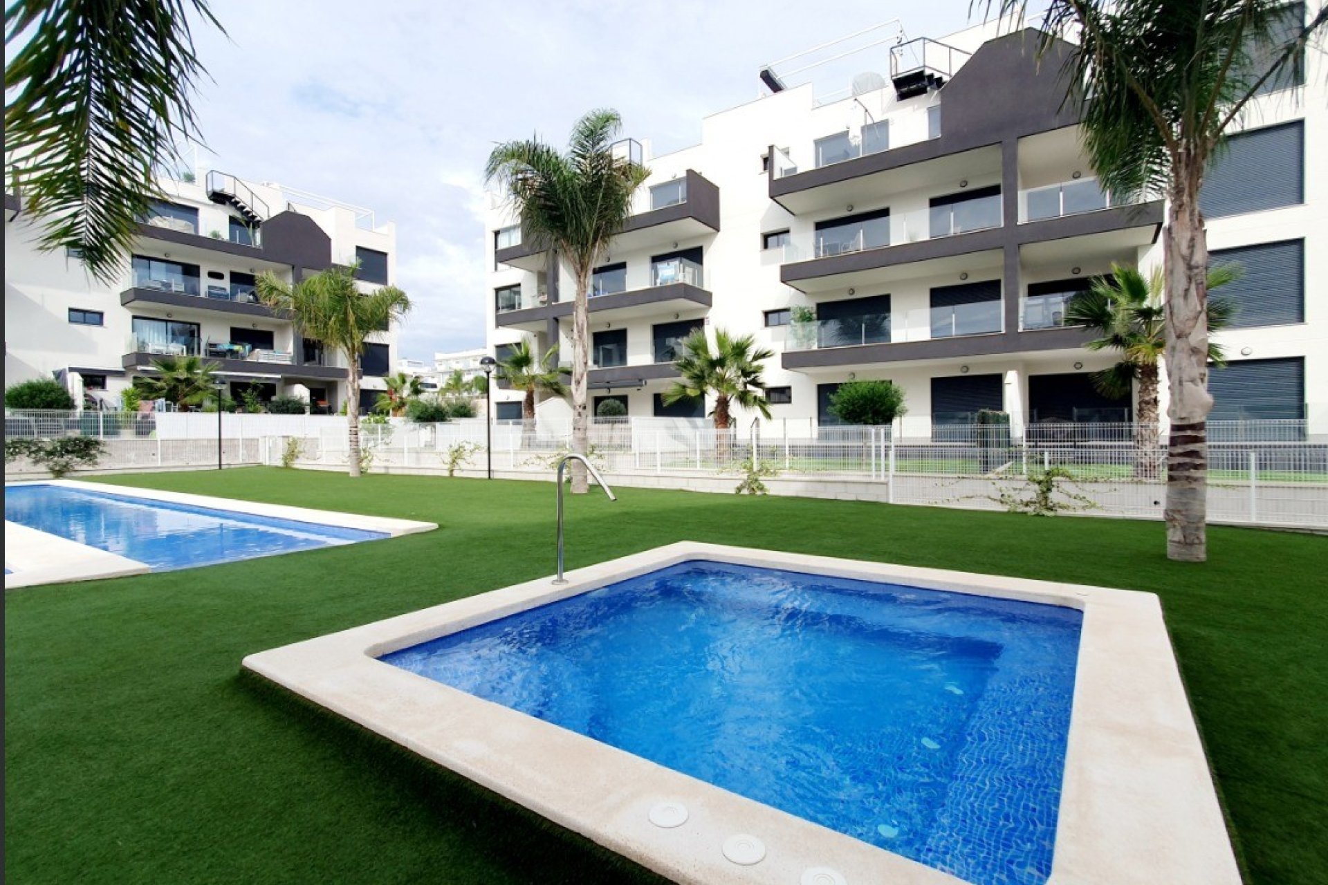 Resale - apartment -
Orihuela Costa - Villamartín