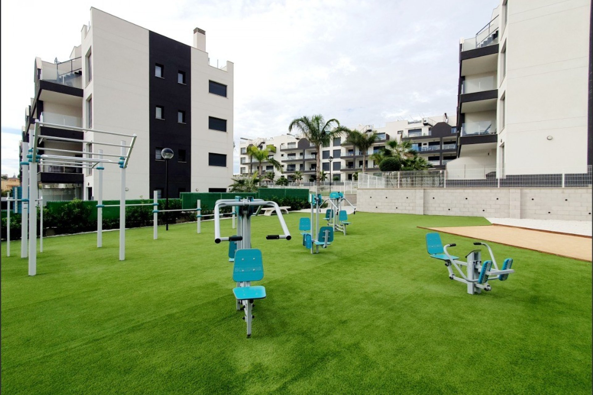 Resale - apartment -
Orihuela Costa - Villamartín