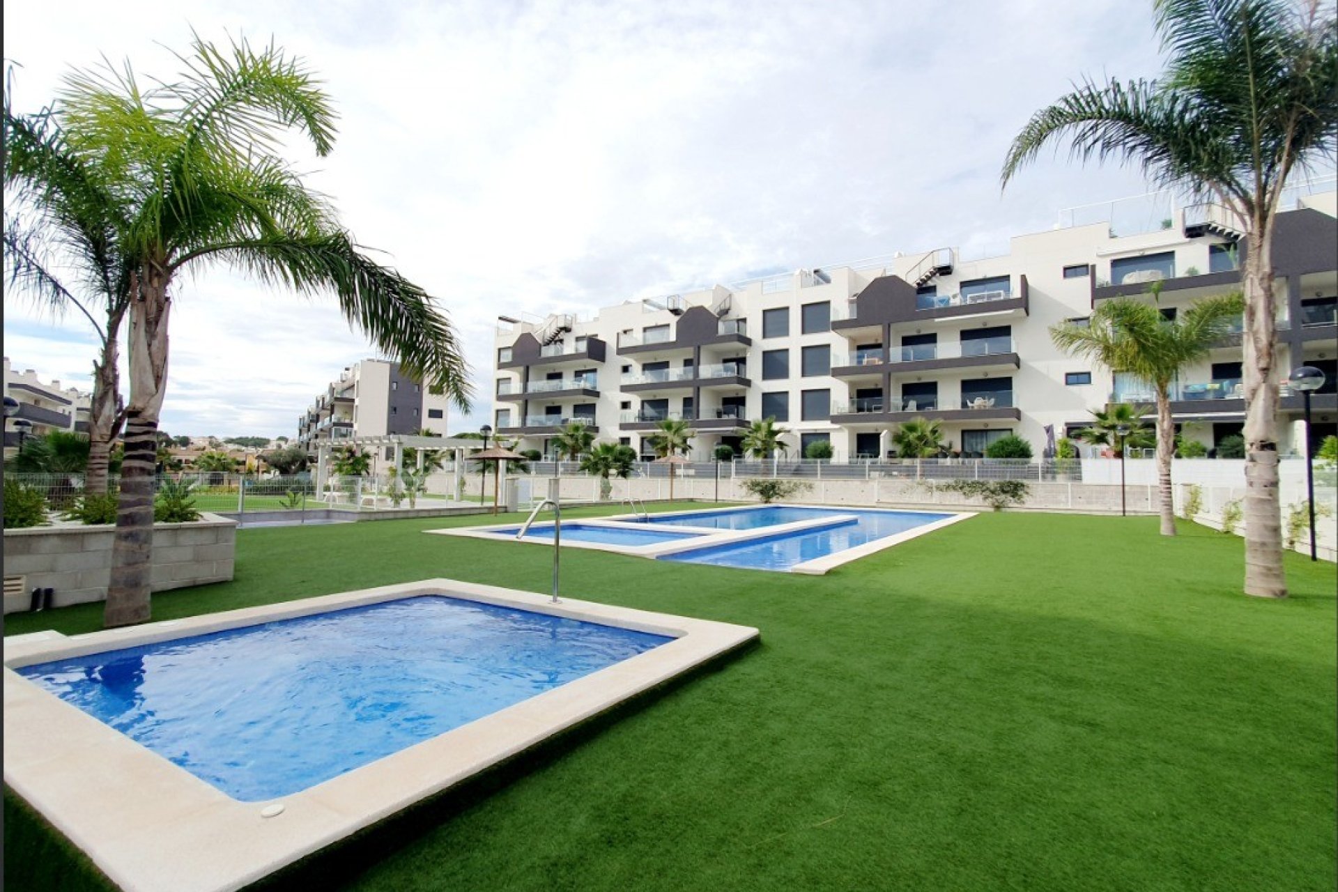 Resale - apartment -
Orihuela Costa - Villamartín