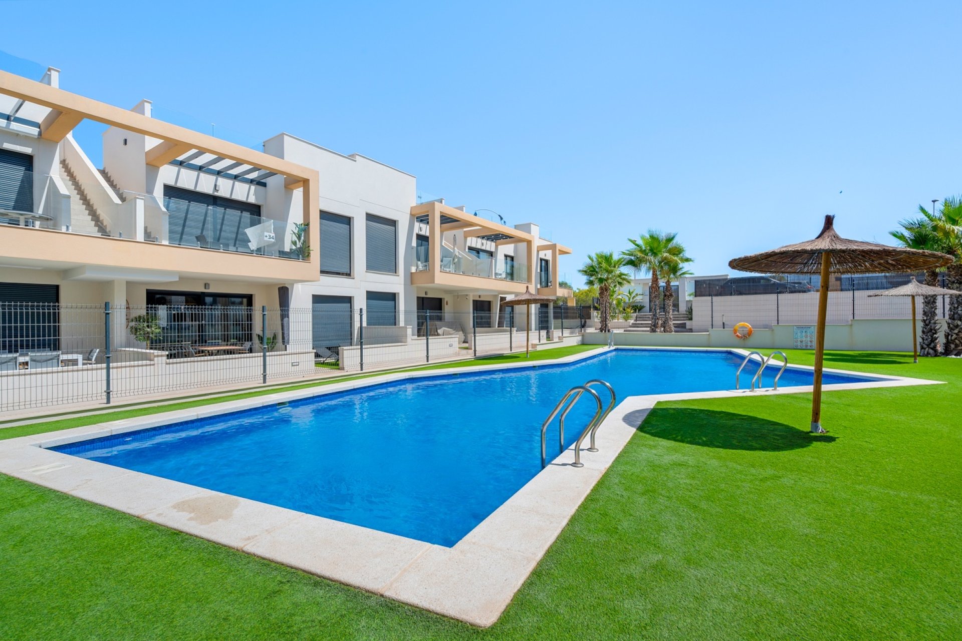 Resale - apartment -
Orihuela Costa - Villamartín