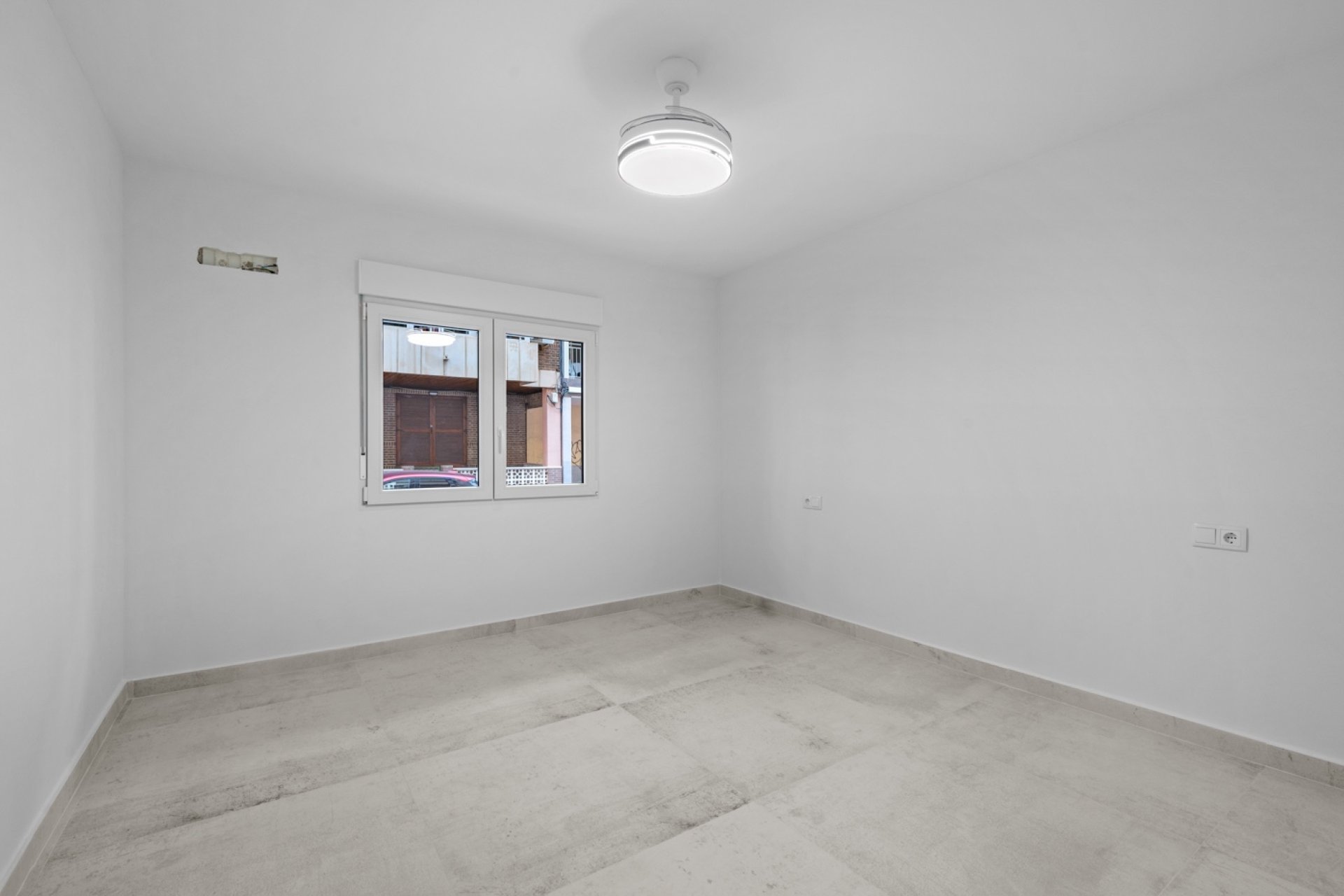 Resale - apartment -
Torrevieja - El Acequión - Los Náufragos