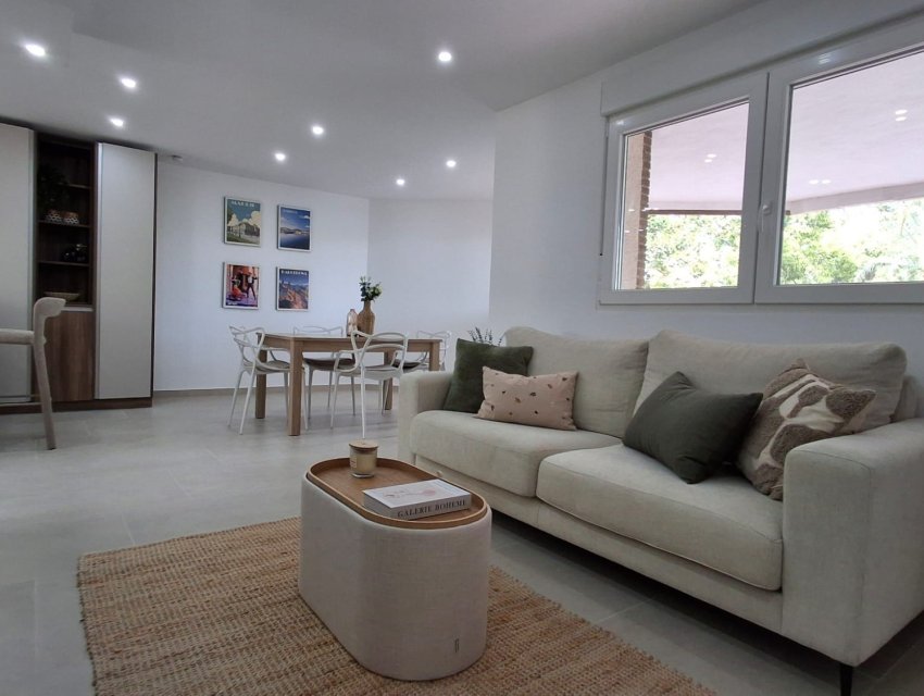 Resale - apartment -
Torrevieja - Playa Acequion
